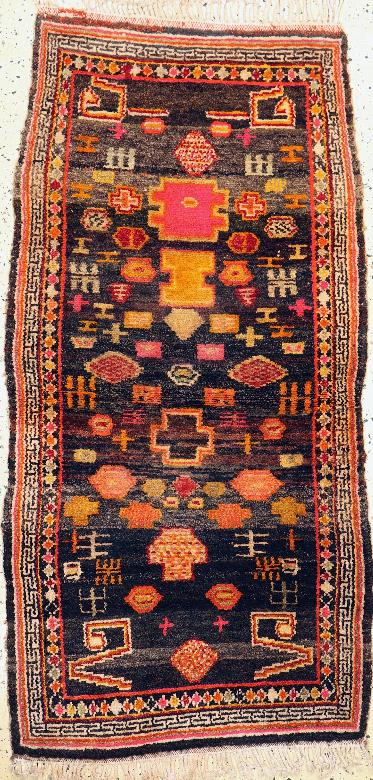 Antique Tibet, around 1910/1920, wool on cotton: Antique Tibet, around 1910/1920, wool on cotton, approx. 153 x 77 cm, condition: 2. Rugs, Carpets & Flat weaves.