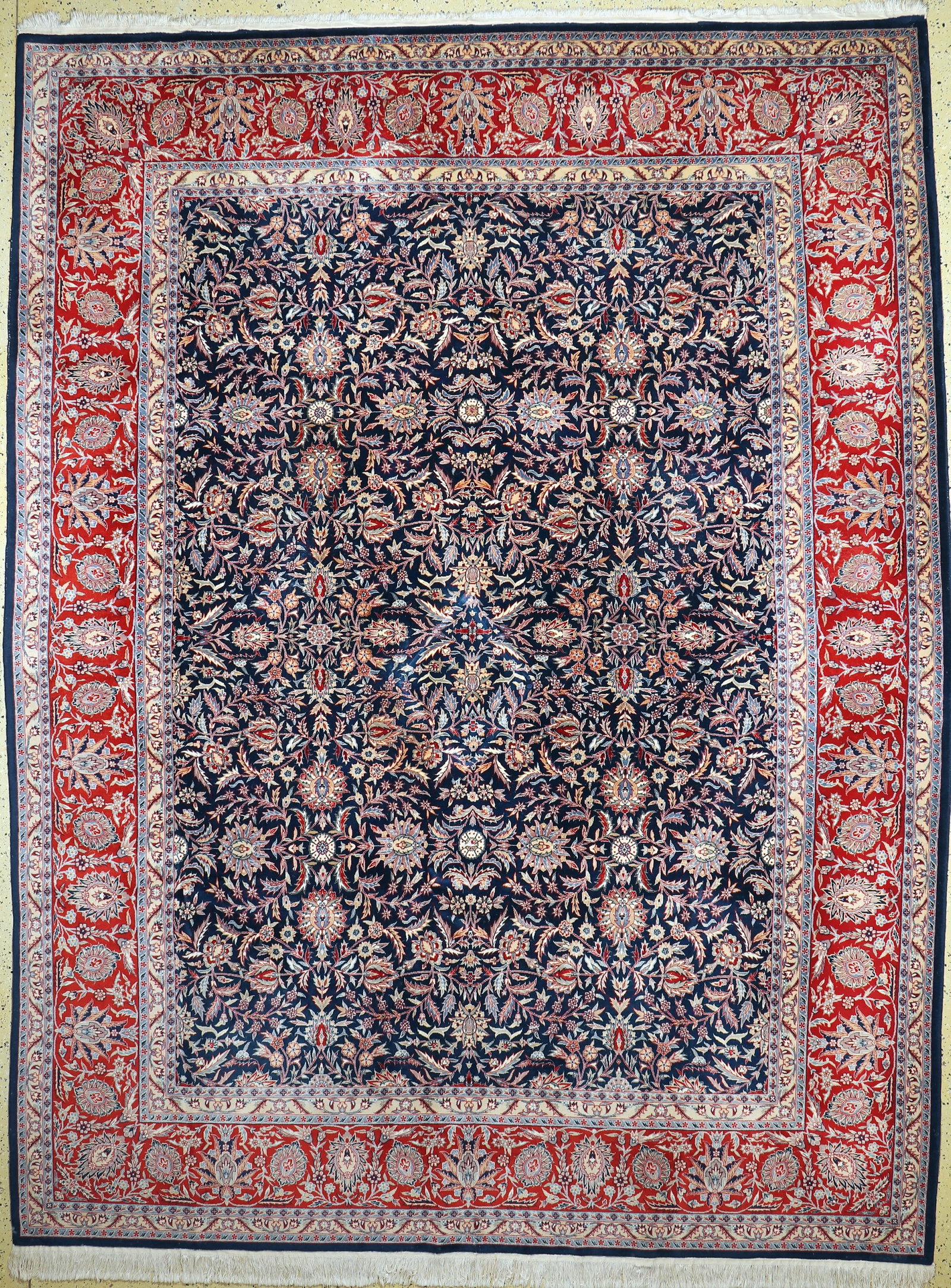 Isfahan fine, China, approx. 40 years, corkwool on: Isfahan fine, China, approx. 40 years, corkwool on cotton, approx. 370 x 280 cm, condition: 2. Rugs, Carpets & Flat weaves.