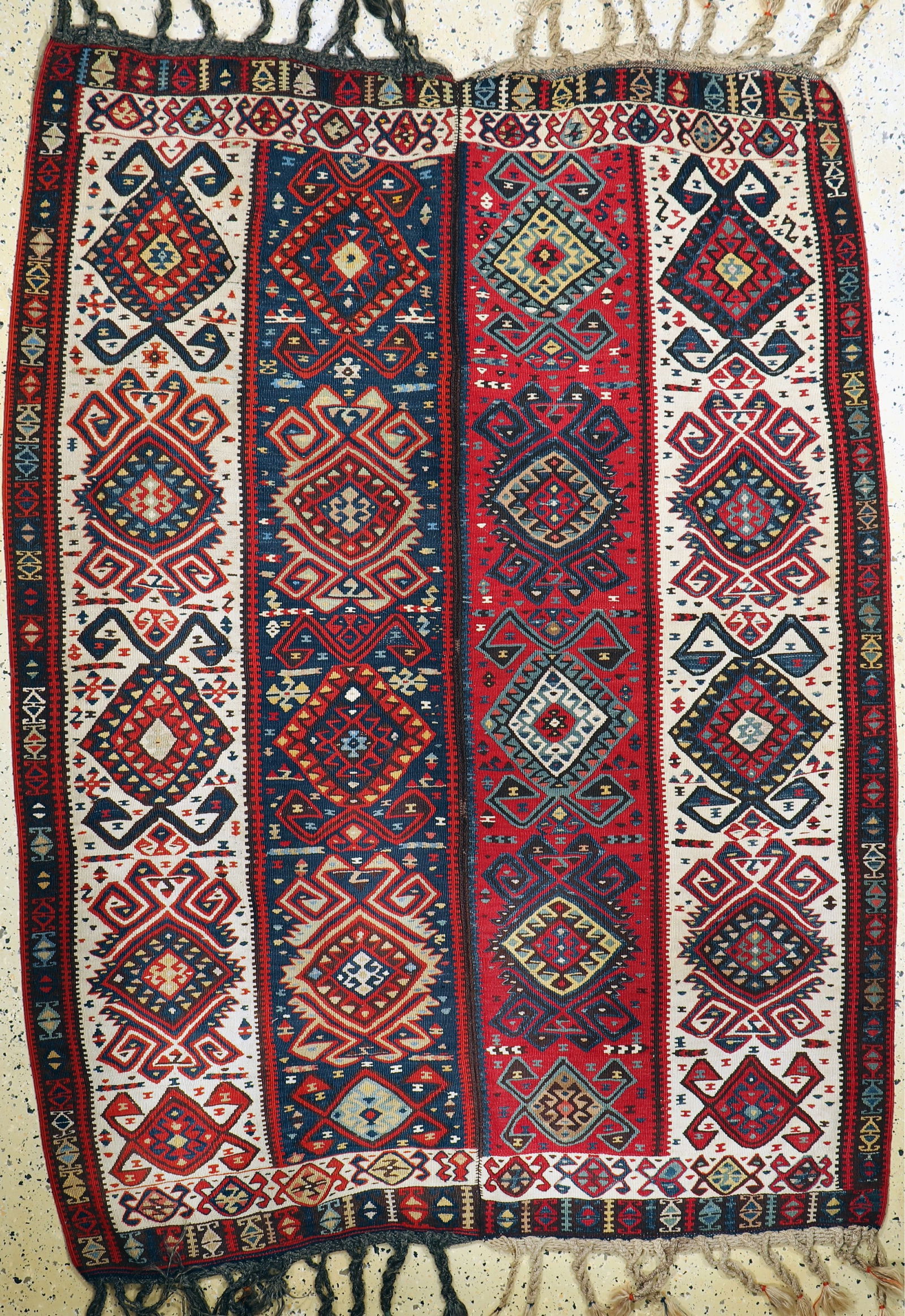Malatya Kilim(2 Bahnig), Turkey, around 1920/1930 (1 of 7)