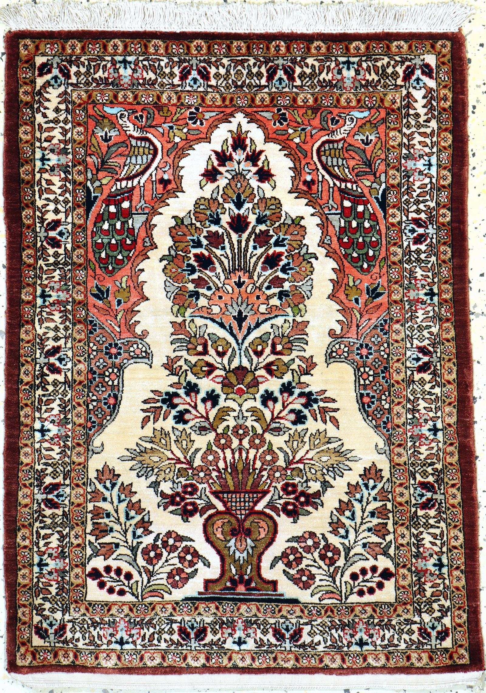 Qum silk, Egypt, mid-20th century, pure natural: Qum silk, Egypt, mid-20th century, pure natural silk, approx. 80 x 60 cm, condition: 1-2. Rugs, Carpets and Flatweaves