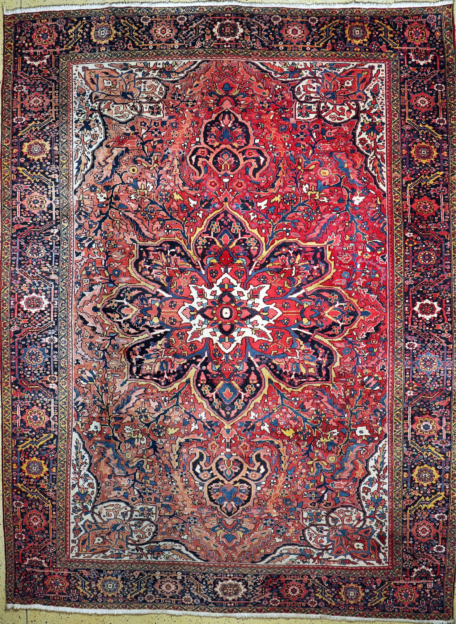 Heriz old, Persia, mid-20th century, wool on cotton (1 of 8)