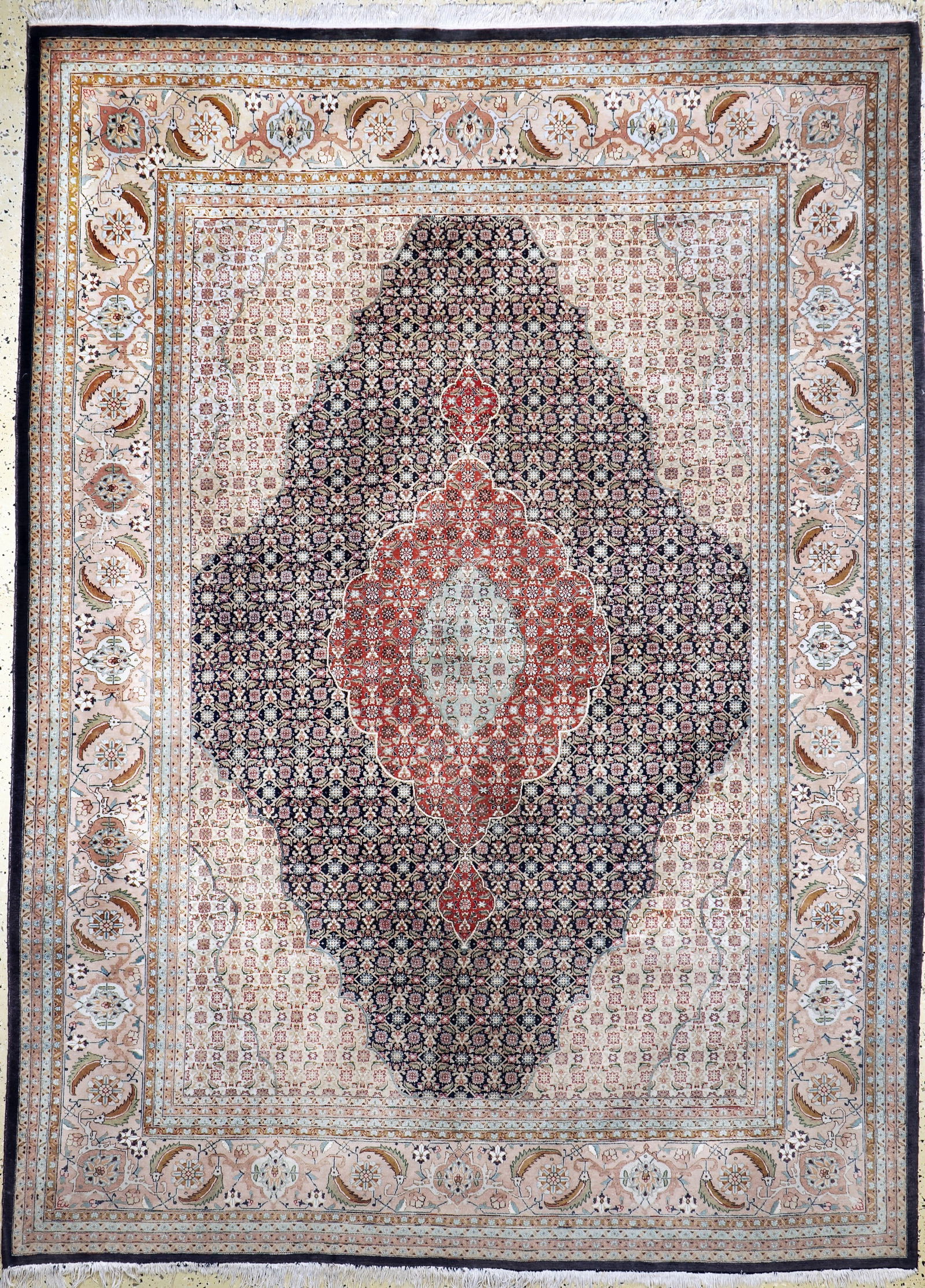 Tabriz fine (50 Raj), Persia, mid-20th century (1 of 8)