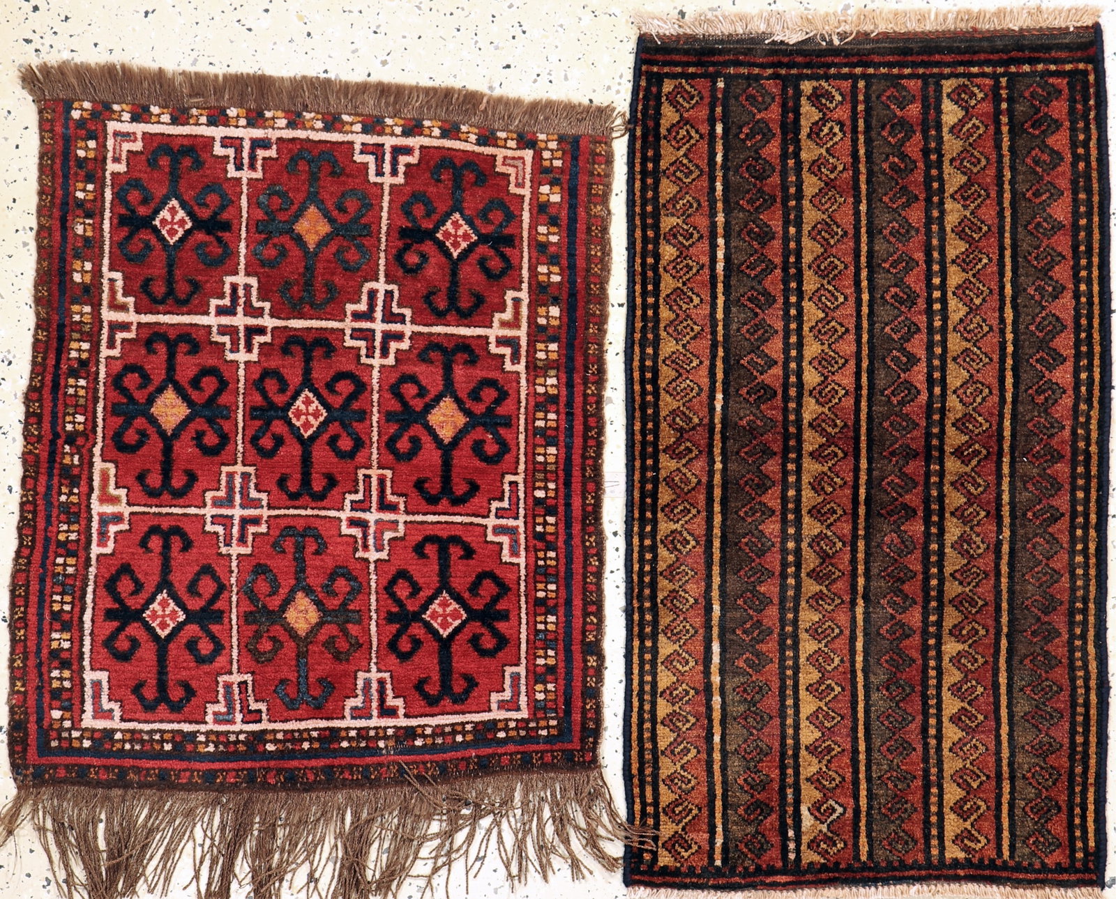 2 lots Ersari, Turkmenistan, around 1900, woolon wool: 2 lots Ersari, Turkmenistan, around 1900, woolon wool, approx. 100 x 57 cm, condition: 2. Rugs, Carpets & Flatweaves