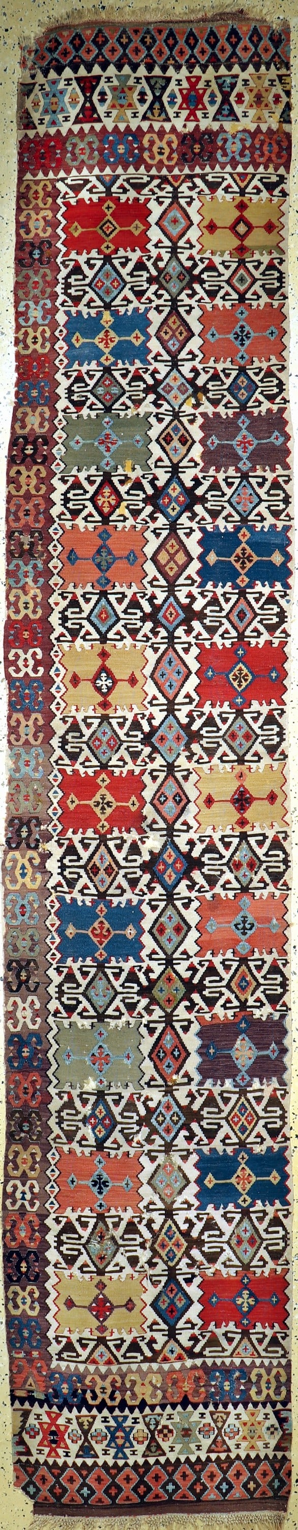 Konya Kilim antique, Turkey, 19th century, wool on: Konya Kilim antique, Turkey, 19th century, wool on wool, approx. 407 x 77 cm, condition: 4. Rugs, Carpets & Flatweaves