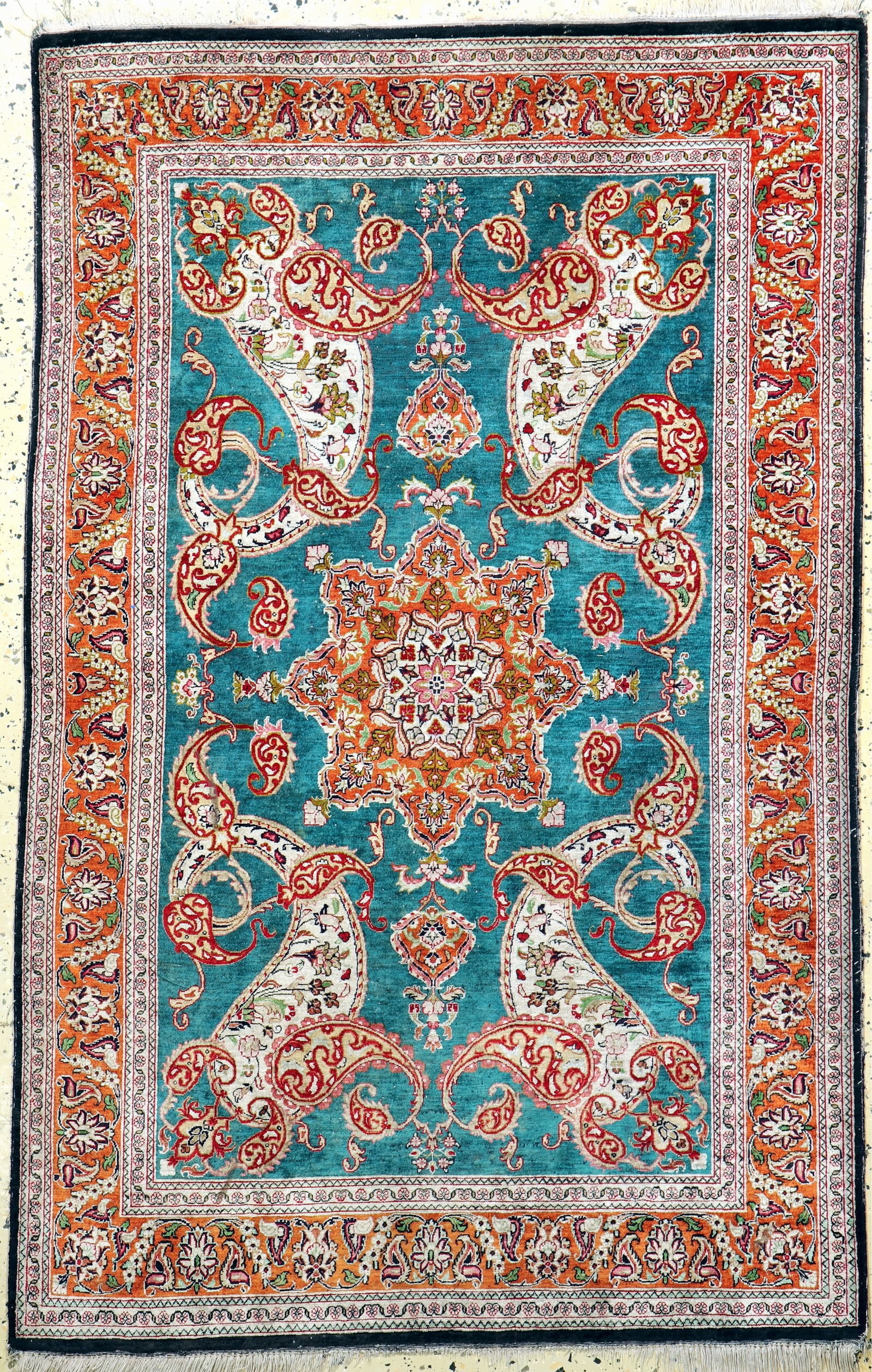 Qum silk, Persia, late 20th century, pure natural: Qum silk, Persia, late 20th century, pure natural silk, approx. 155 x 98 cm, condition: 3. Rugs, Carpets & Flatweaves