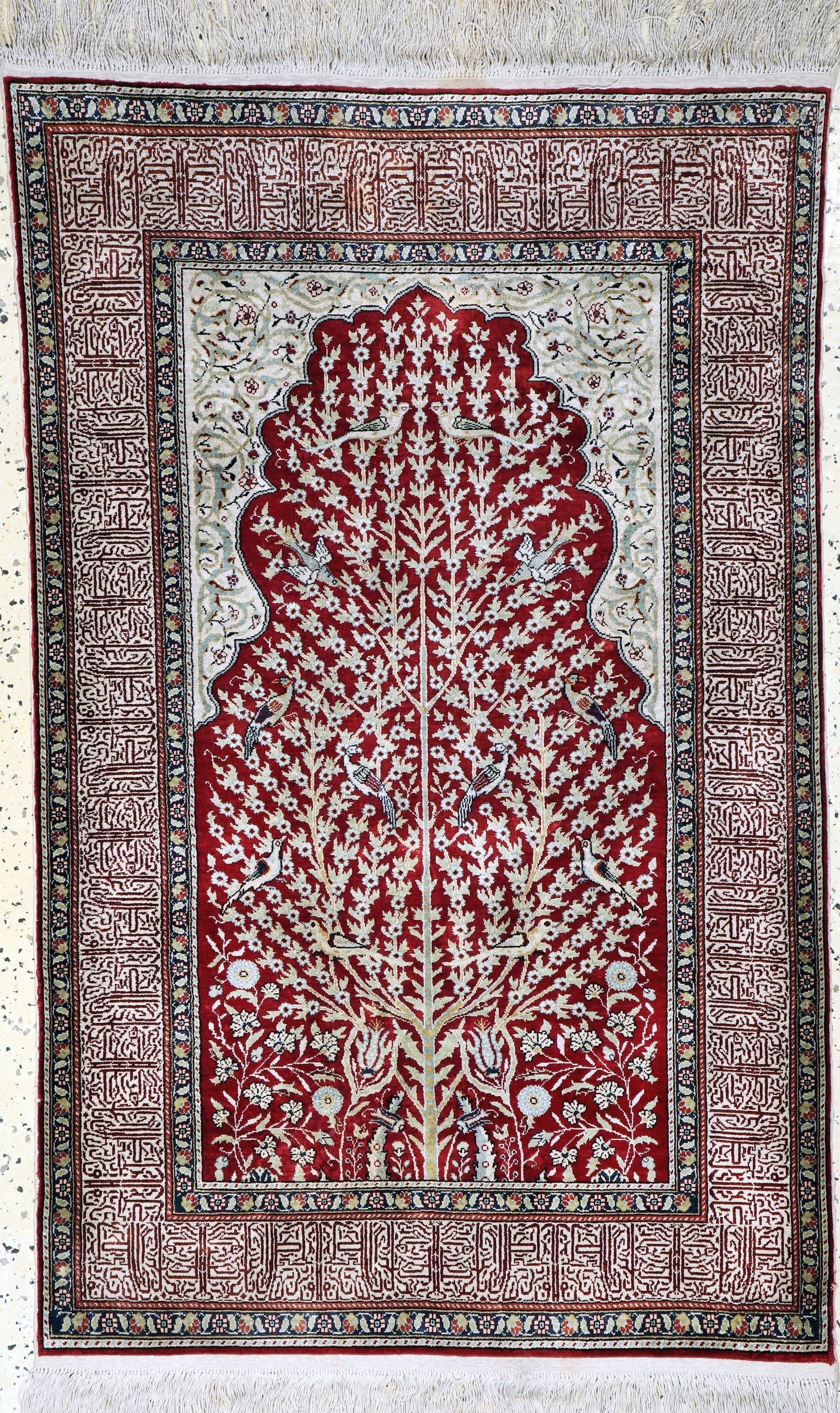 Silk Kayseri, Turkey, mid 20th century, pure natural: Silk Kayseri, Turkey, mid 20th century, pure natural silk, approx. 137 x 86 cm, condition: 2. Rugs, Carpets & Flatweaves