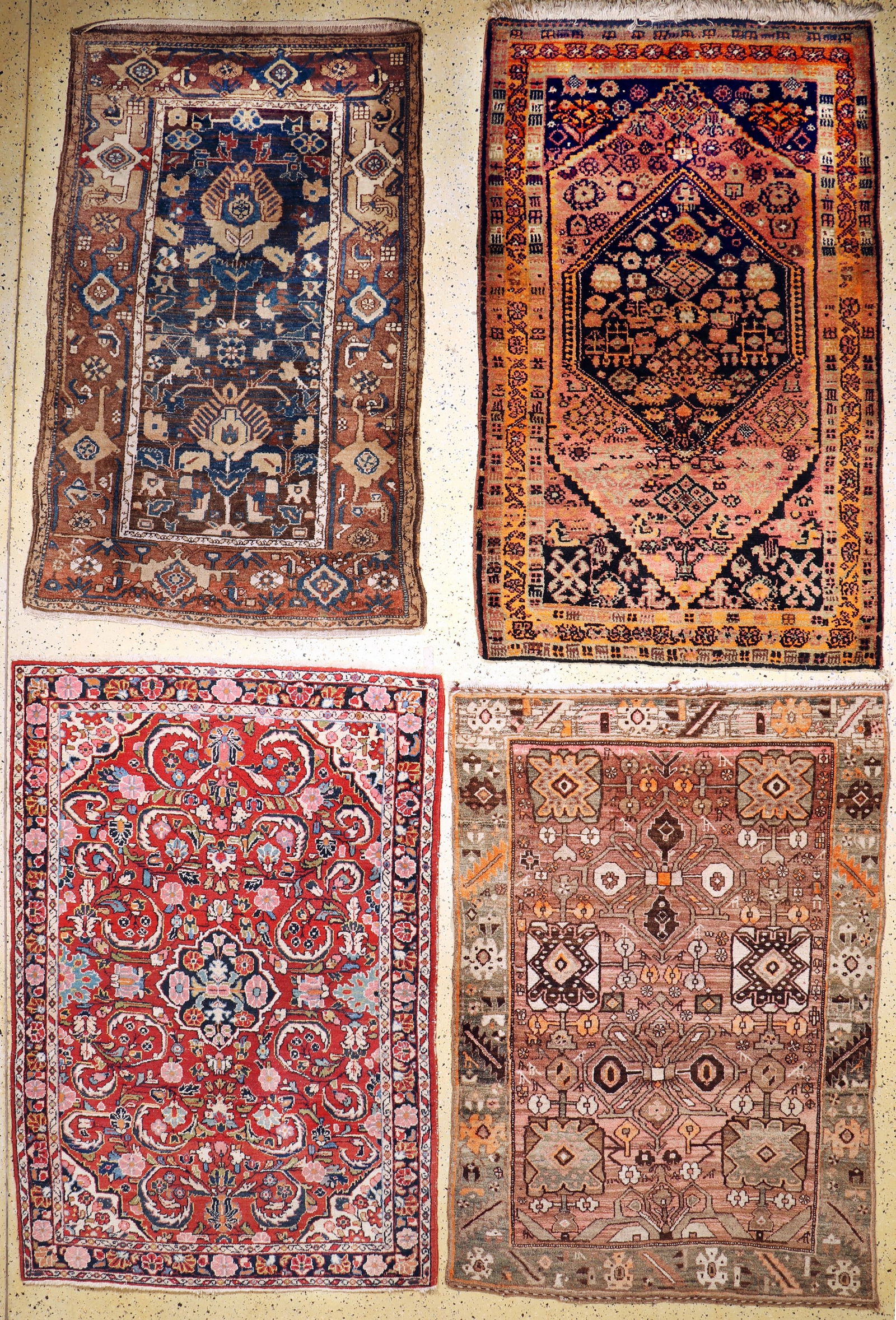 4 lots Persian , early 20th century , wool on cotton (1 of 17)