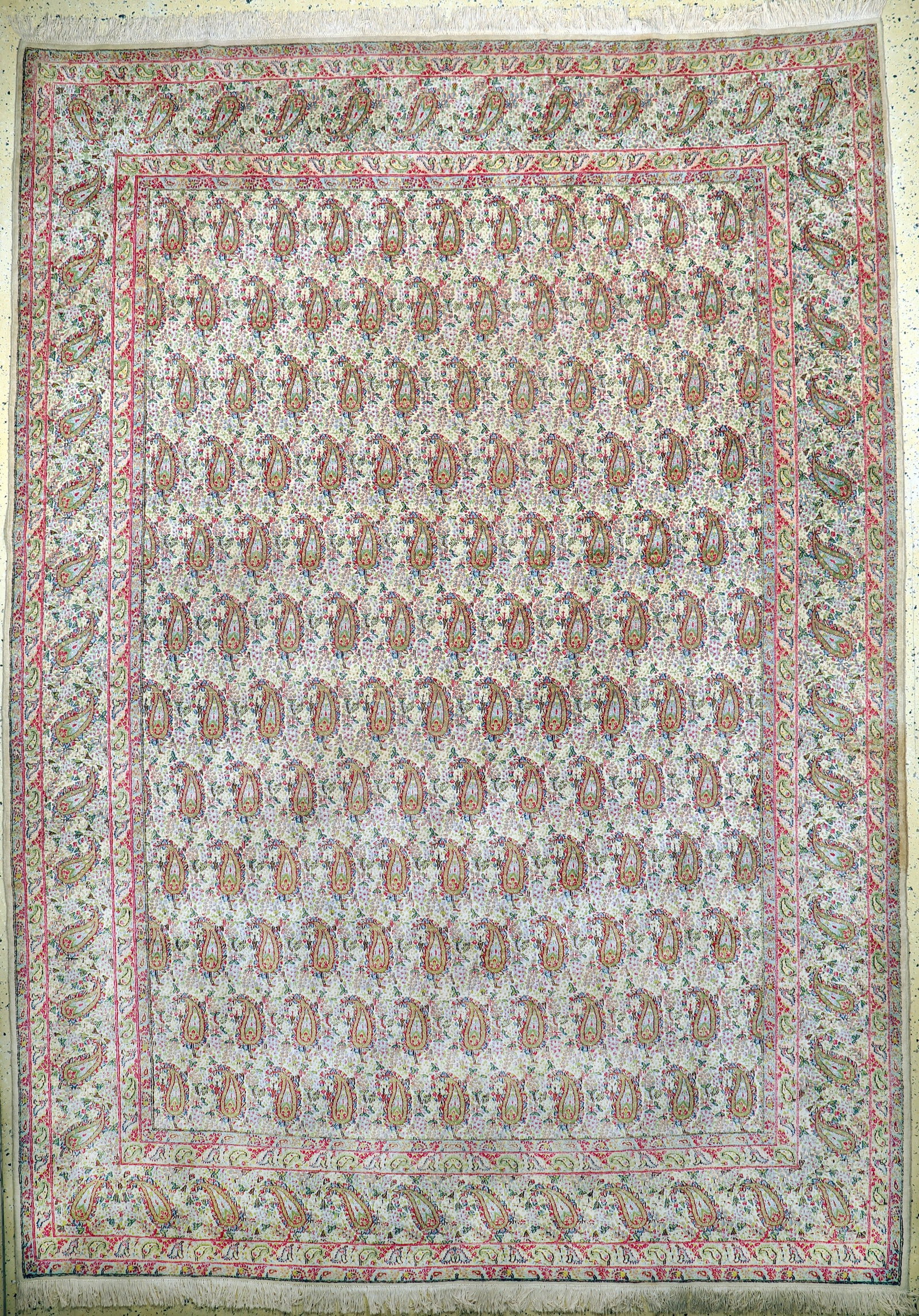 Qum old, Persia, early 20th century, wool on cotton: Qum old, Persia, early 20th century, wool on cotton, approx. 385 x 275 cm, in need of cleaning, condition: 2. Rugs, Carpets & Flatweaves