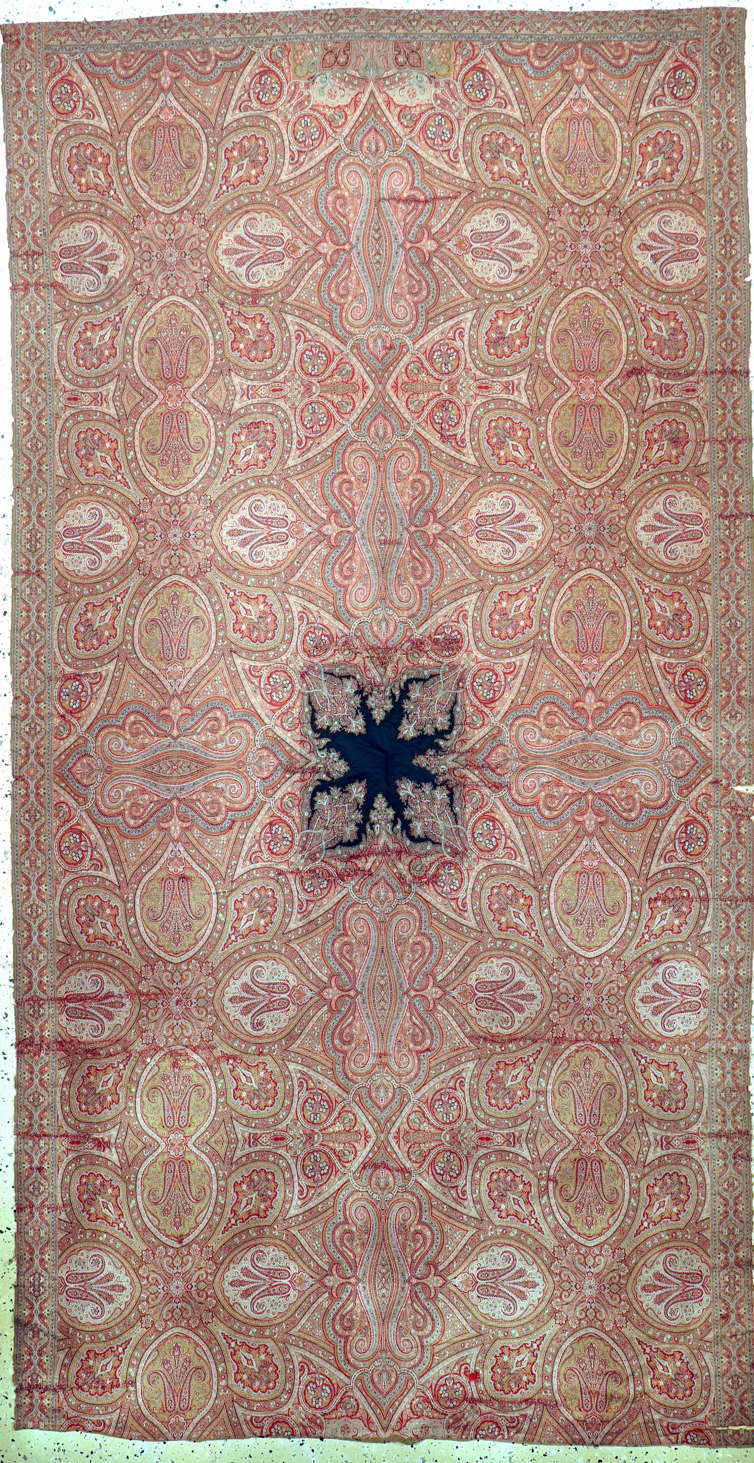 Kashmir shawl, India, around 1900, wool embroidery (1 of 9)