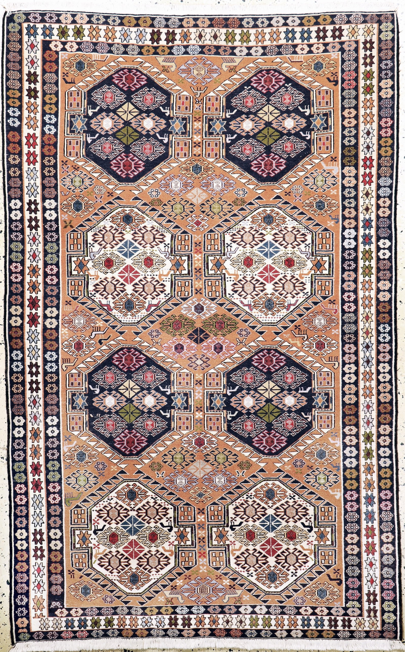 Sumakh, Azerbaijan, late 20th century, wool oncotton: Sumakh, Azerbaijan, late 20th century, wool oncotton, approx. 206 x 130 cm, condition: 1-2. Rugs Carpets & Flatweaves condition Overall condition 1 almost perfect condition or as good as new. 2 slight
