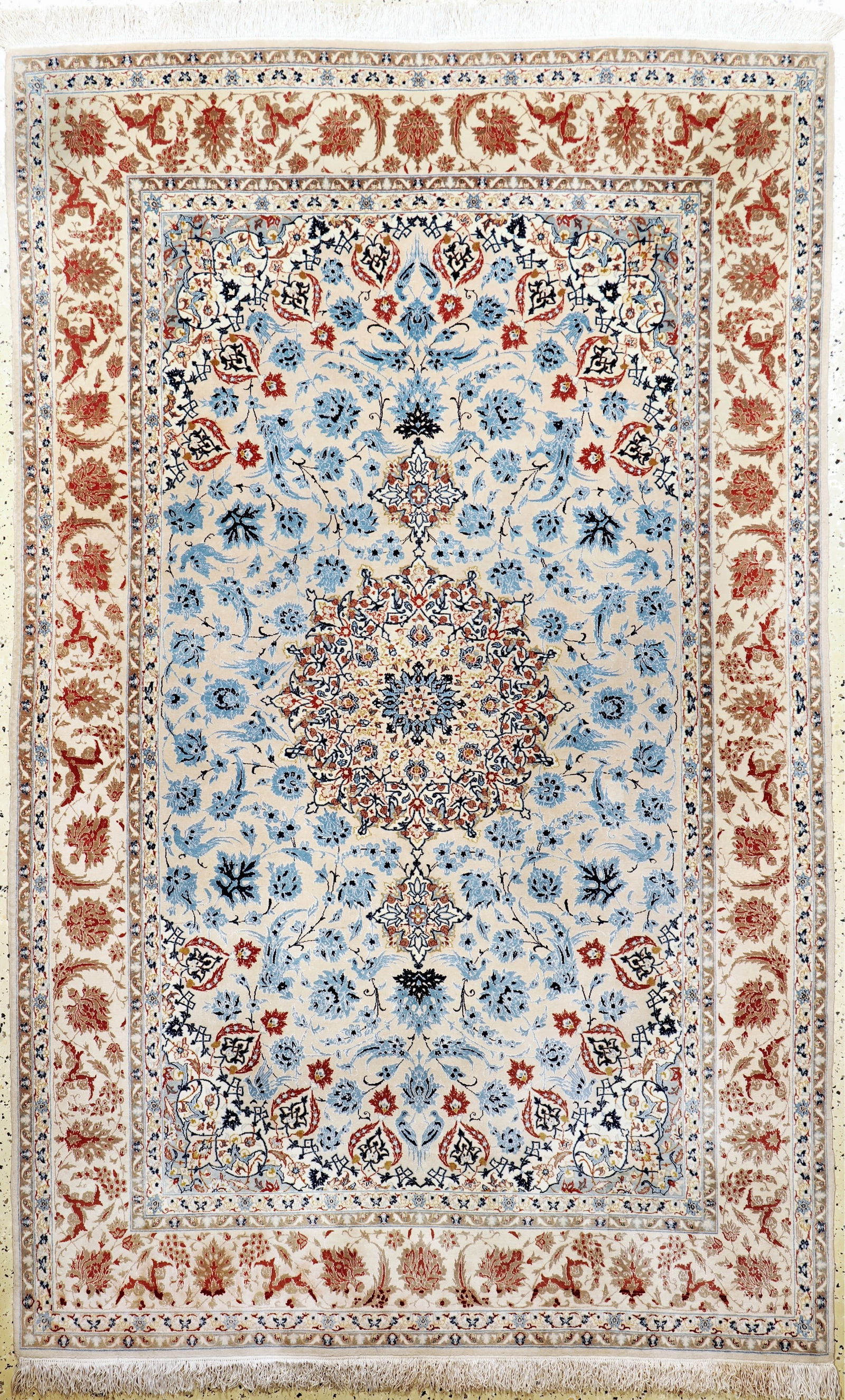 Isfahan fine, Persia, mid 20th century, corkwool: Isfahan fine, Persia, mid 20th century, corkwool with and on silk, approx. 235 x 148 cm, approx. 1.0 million kn/sm, condition: 2 (fringe renewed), slightly discolored. Rugs, Carpets and Flatweaves