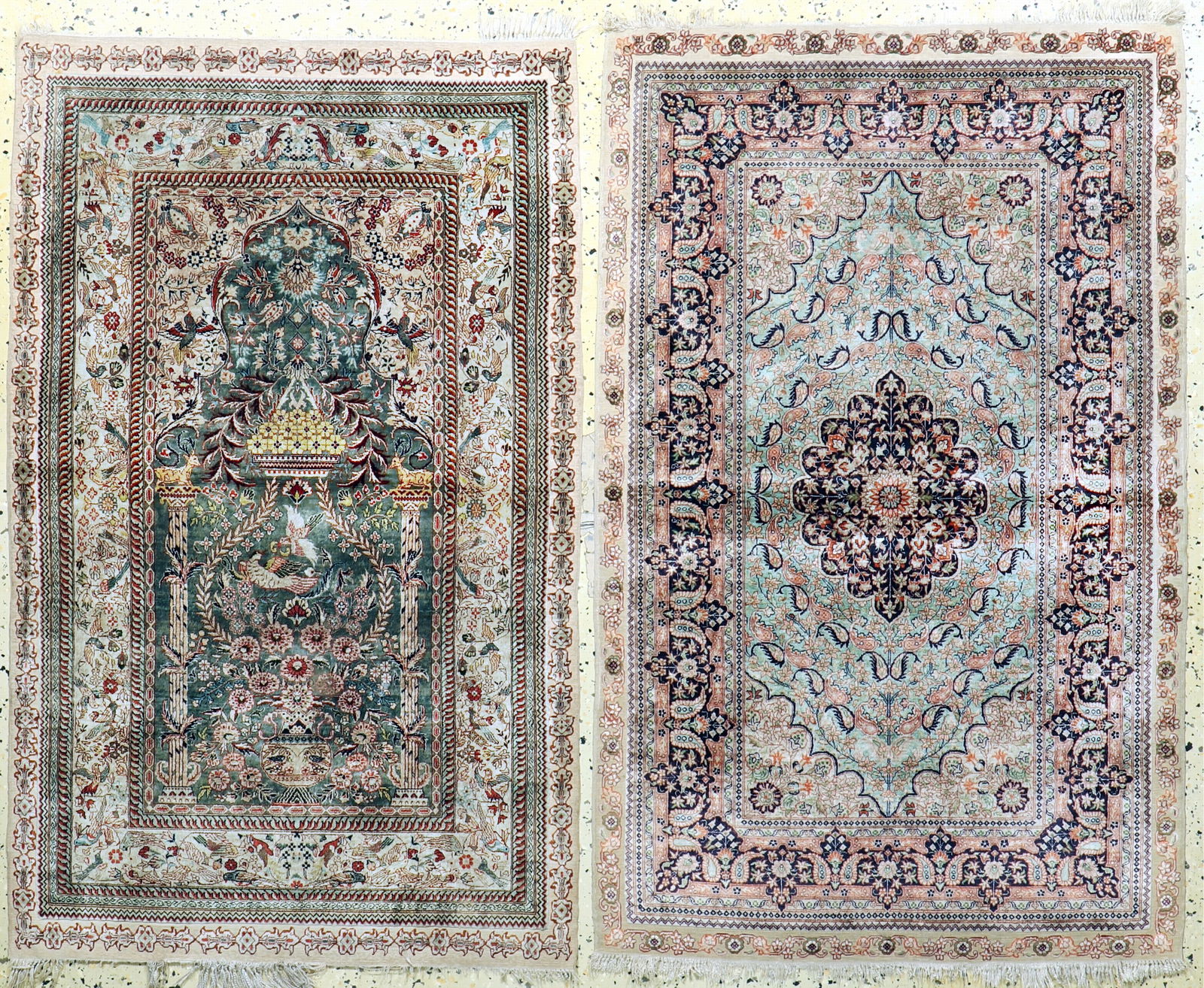 2 lots Hereke silk fine, China, mid -20th century (1 of 9)