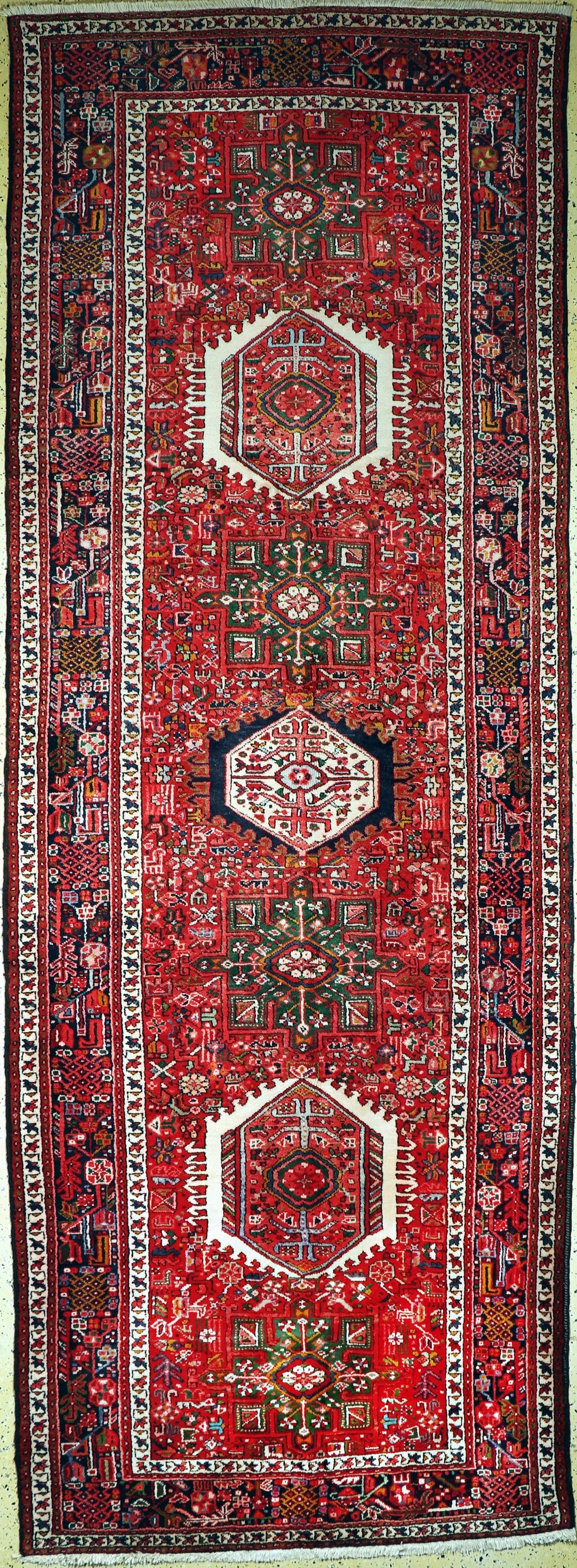 Garadje old, Persia, mid 20th century, wool oncotton: Garadje old, Persia, mid 20th century, wool oncotton, approx. 410 x 147 cm, condition: 1-2. Rugs, Carpets & Flatweaves
