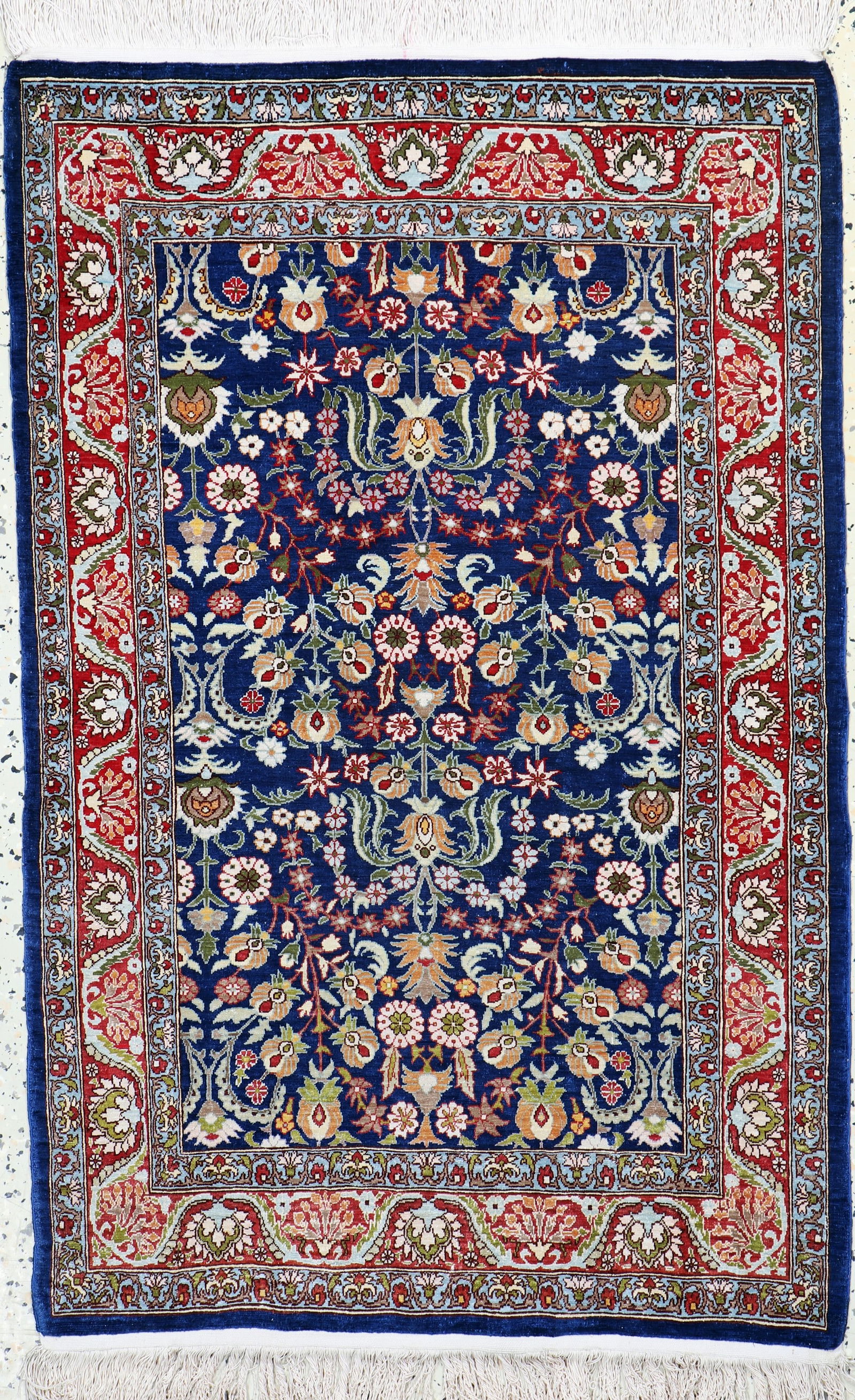 Hereke silk fine, Persia, mid-20th century, pure natural
