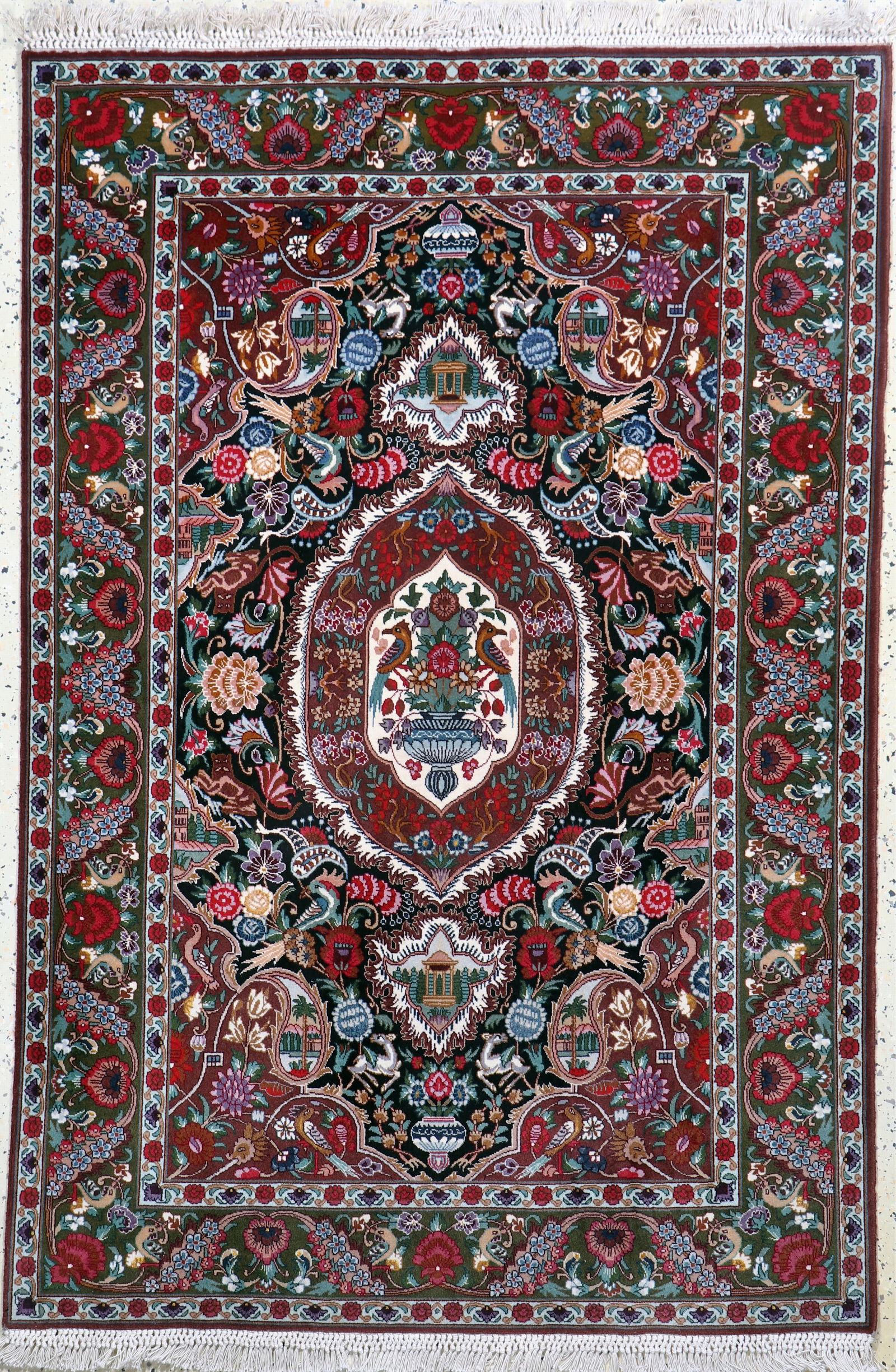 Tabriz fine(50 Raj), Persia, late 20th century: Tabriz fine(50 Raj), Persia, late 20th century, corkwool with silk, approx. 153 x 103cm, approx. 500,000 Kn/sm, condition: 2. Rugs,Carpets & Flatweaves