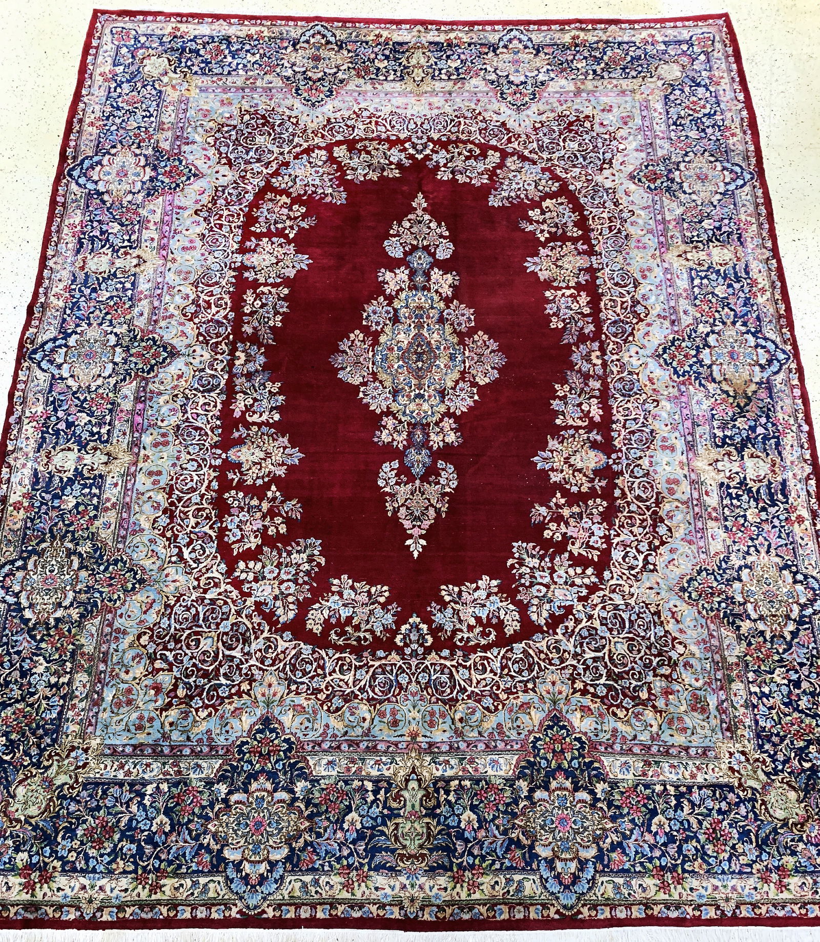 Kirman Lawar, Persia, mid-20th century, wool on cotton: Kirman Lawar, Persia, mid-20th century, wool on cotton, approx. 470 x 365 cm, condition: 2 -3. Rugs, Carpets & Flatweaves