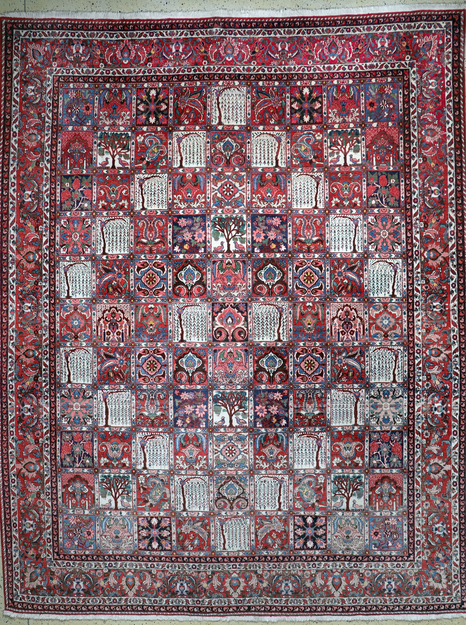 Bakhtiar fine, Persia, mid-20th century, wool on cotton (1 of 11)