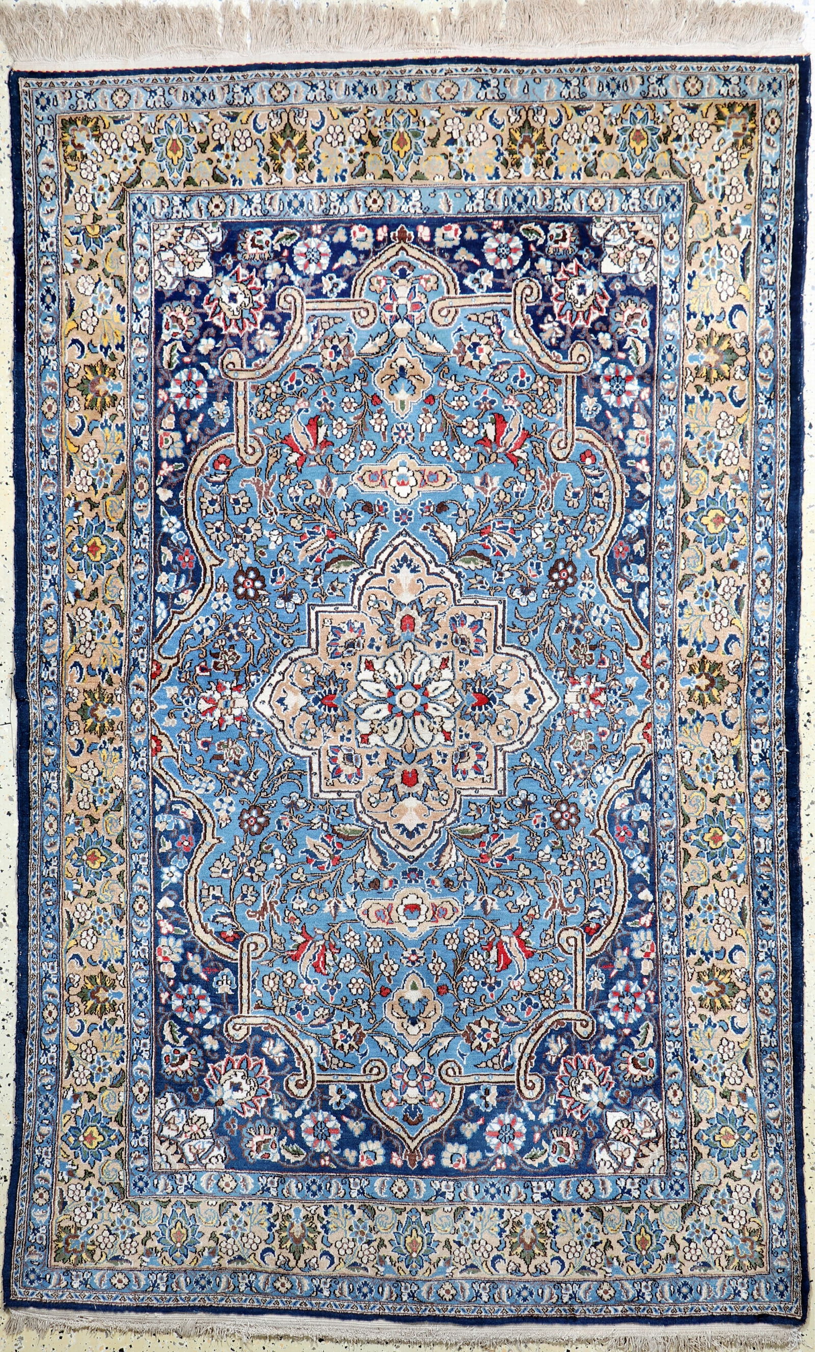 Qum old, Persia, mid-20th century, wool on cotton (1 of 6)