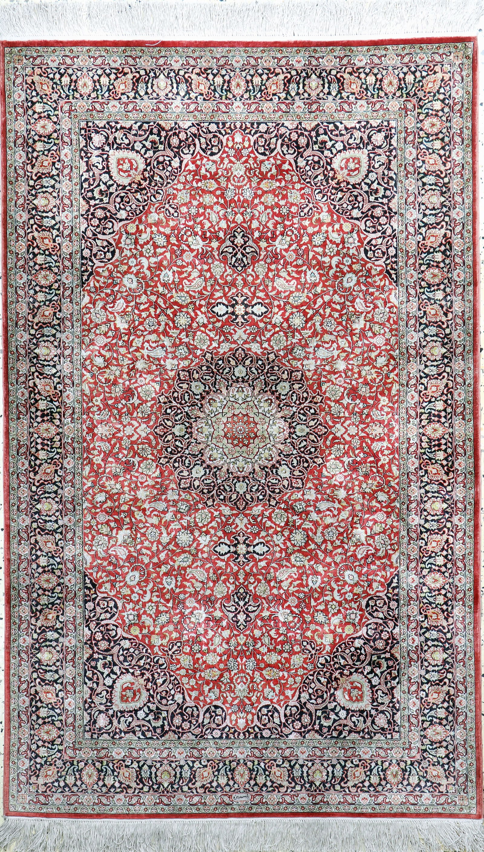 Hereke silk fine, China, late 20th century, pure natural (1 of 6)