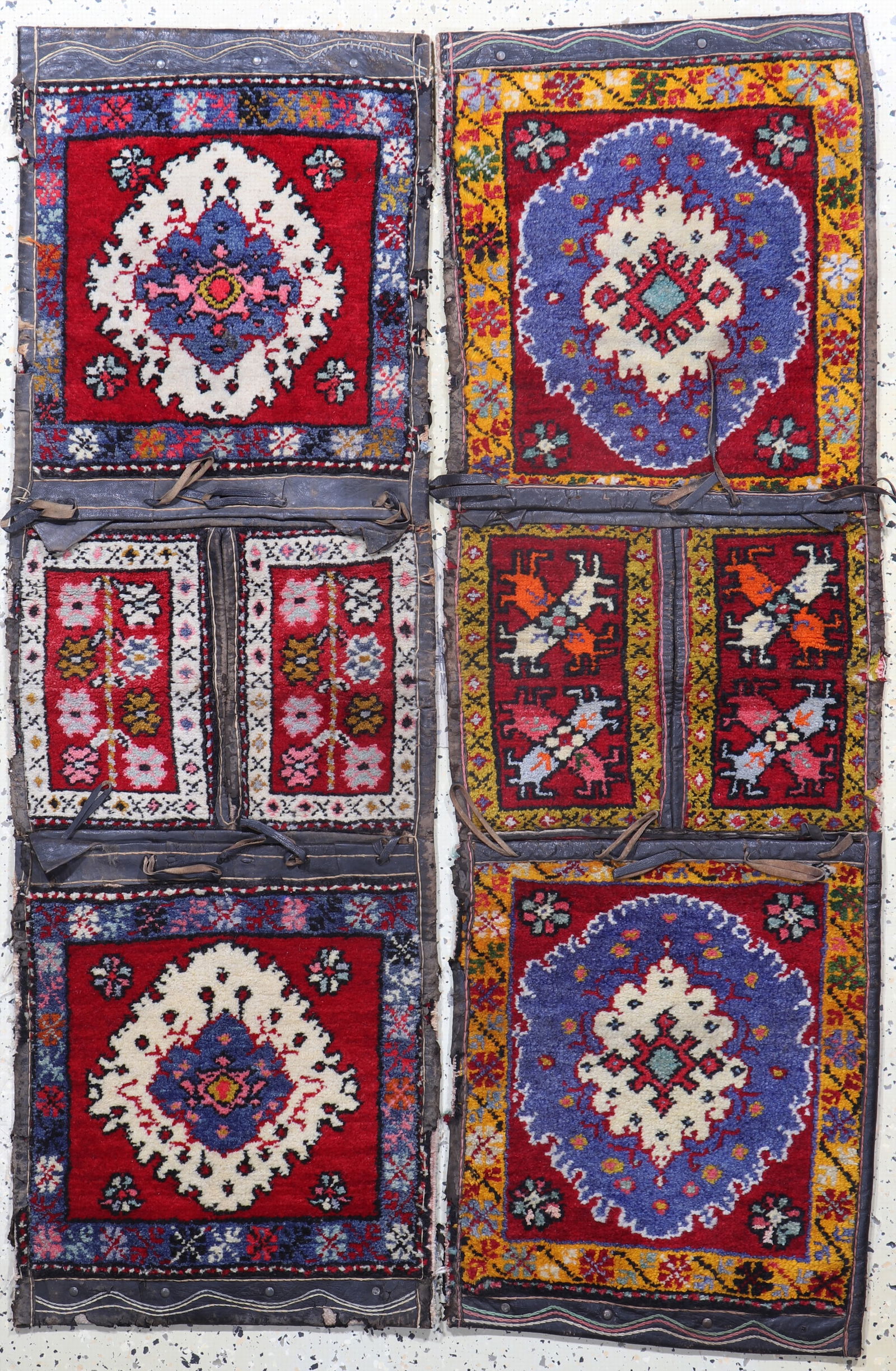 Pair Heybe old, Turkey, early 20th century, wool on wool (1 of 6)