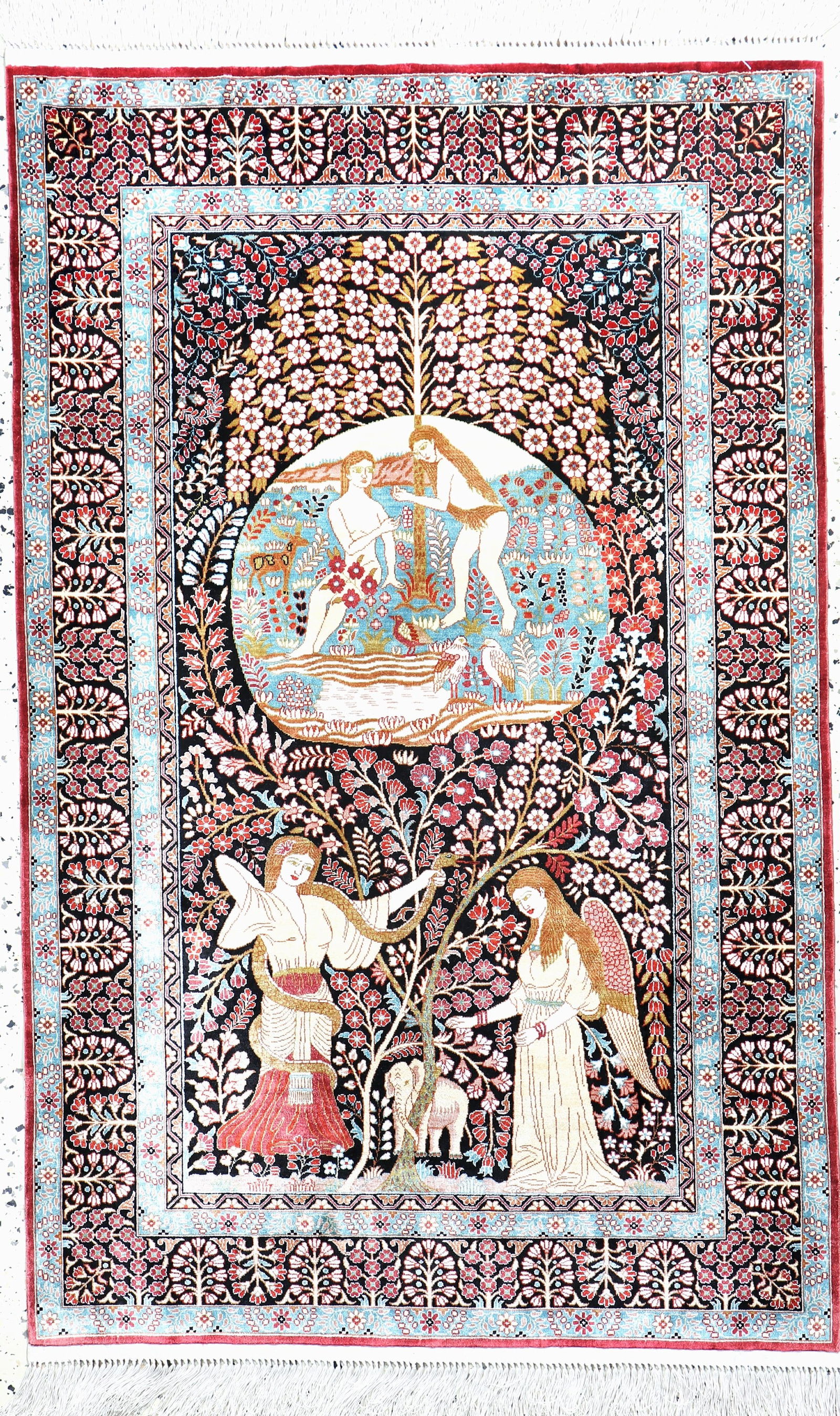 Hereke silk fine, China, late 20th century, pure natural: Hereke silk fine, China, late 20th century, pure natural silk, approx. 122 x 79 cm, approx. 1.0 million kn/sm, condition: (almost new). Rugs, Carpets & Flatweaves