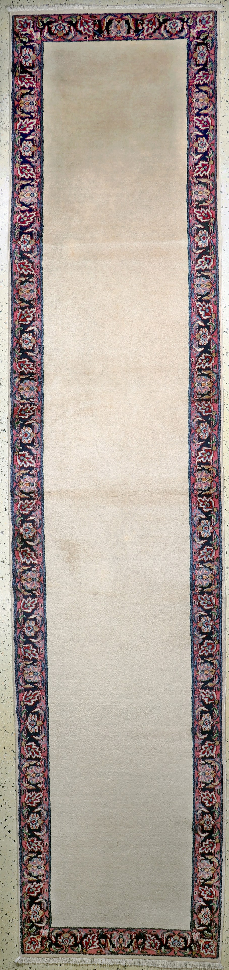 Kirman fine, Persia, mid-20th century, wool on (1 of 6)