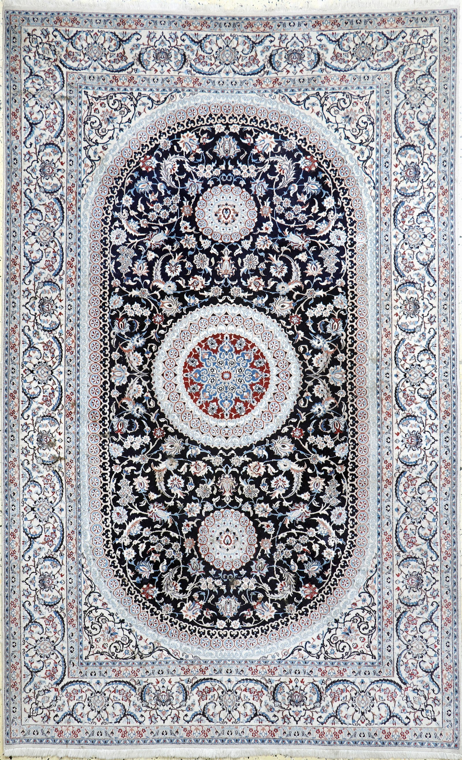 Nain fine(6 La), Persia, late 20th century, corkwool: Nain fine(6 La), Persia, late 20th century, corkwool with silk, approx. 250 x 155 cm, approx. 1.0 million kn/sm, in need of cleaning, condition: 2. Rugs, Carpets & Flatweaves
