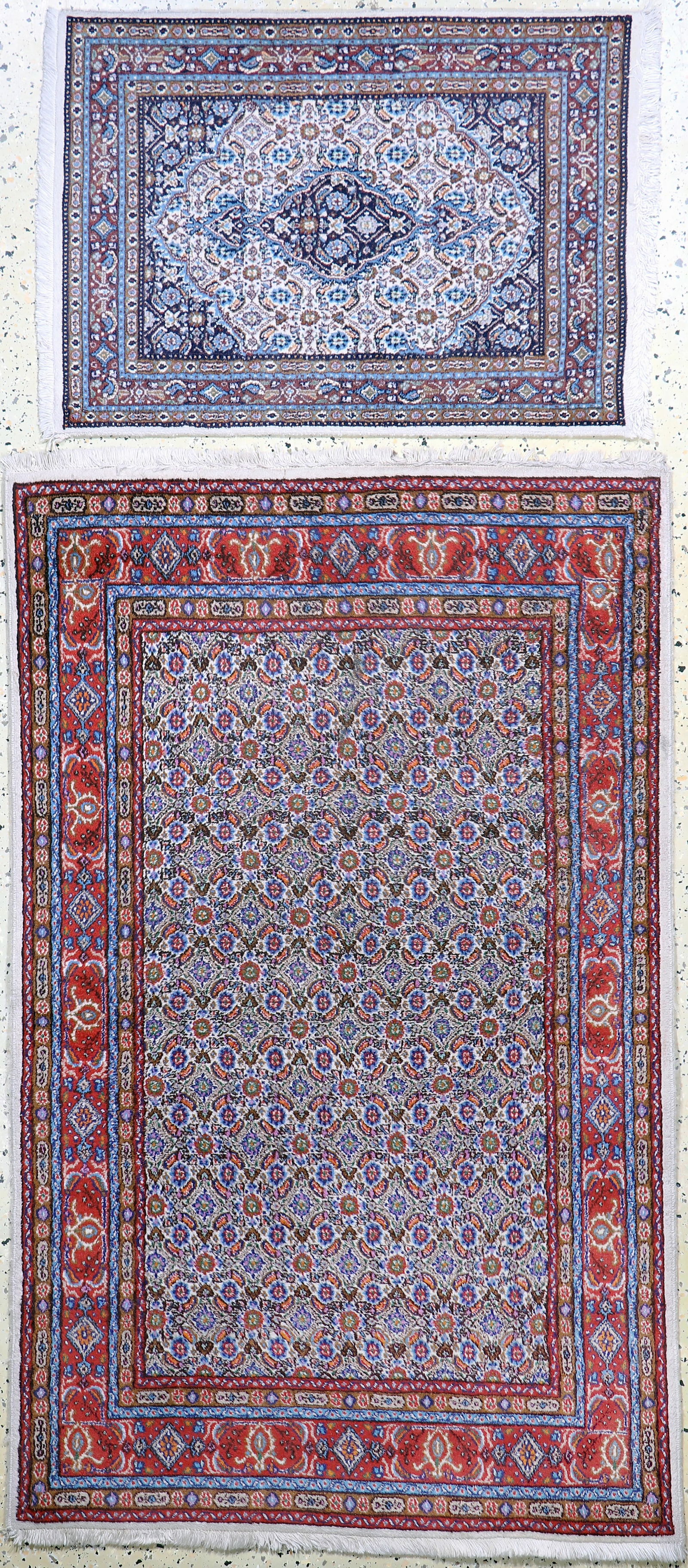 2 Lots Moud, Persia, late 20th century, Wolle auf: 2 Lots Moud, Persia, late 20th century, Wolle auf Baumwolle, approx. 154 x 96 cm & approx. 80 x 60 cm, EHZ: 2. Rugs, Carpets & Flatweaves