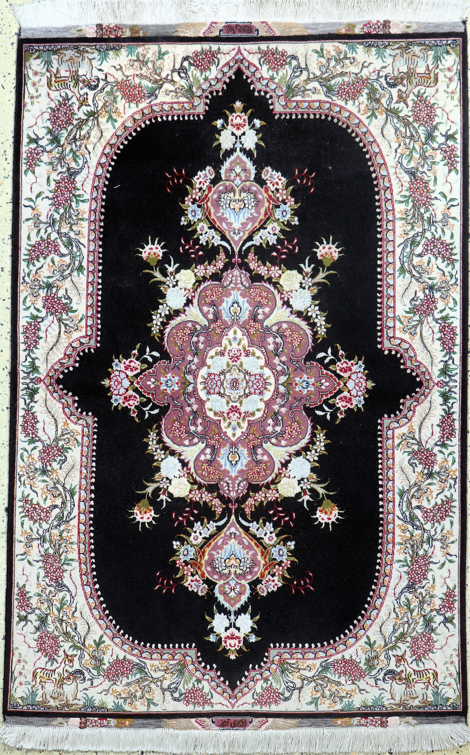 Taebriz fine(50 Raj), Persia, late 20th century: Taebriz fine(50 Raj), Persia, late 20th century, corkwool with silk, approx. 155 x 102 cm, approx. 500,000 Kn/sm, condition: 2. Rugs, Carpets & Flatweaves