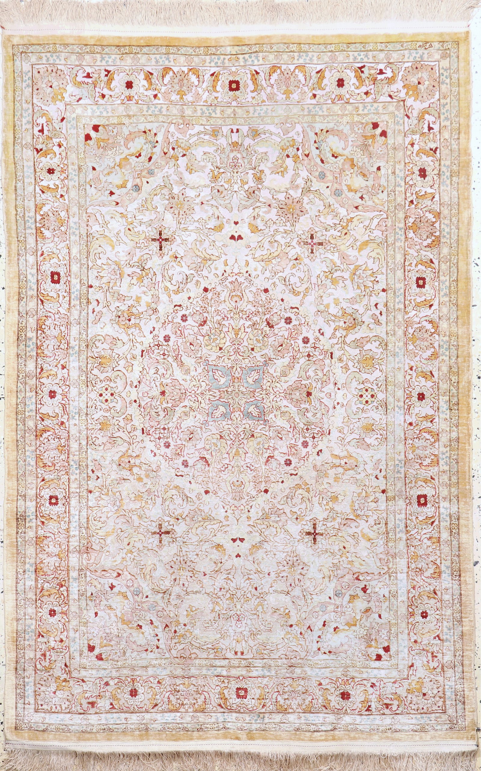 Hereke silk fine signed, Turkey, mid-20th century (1 of 8)