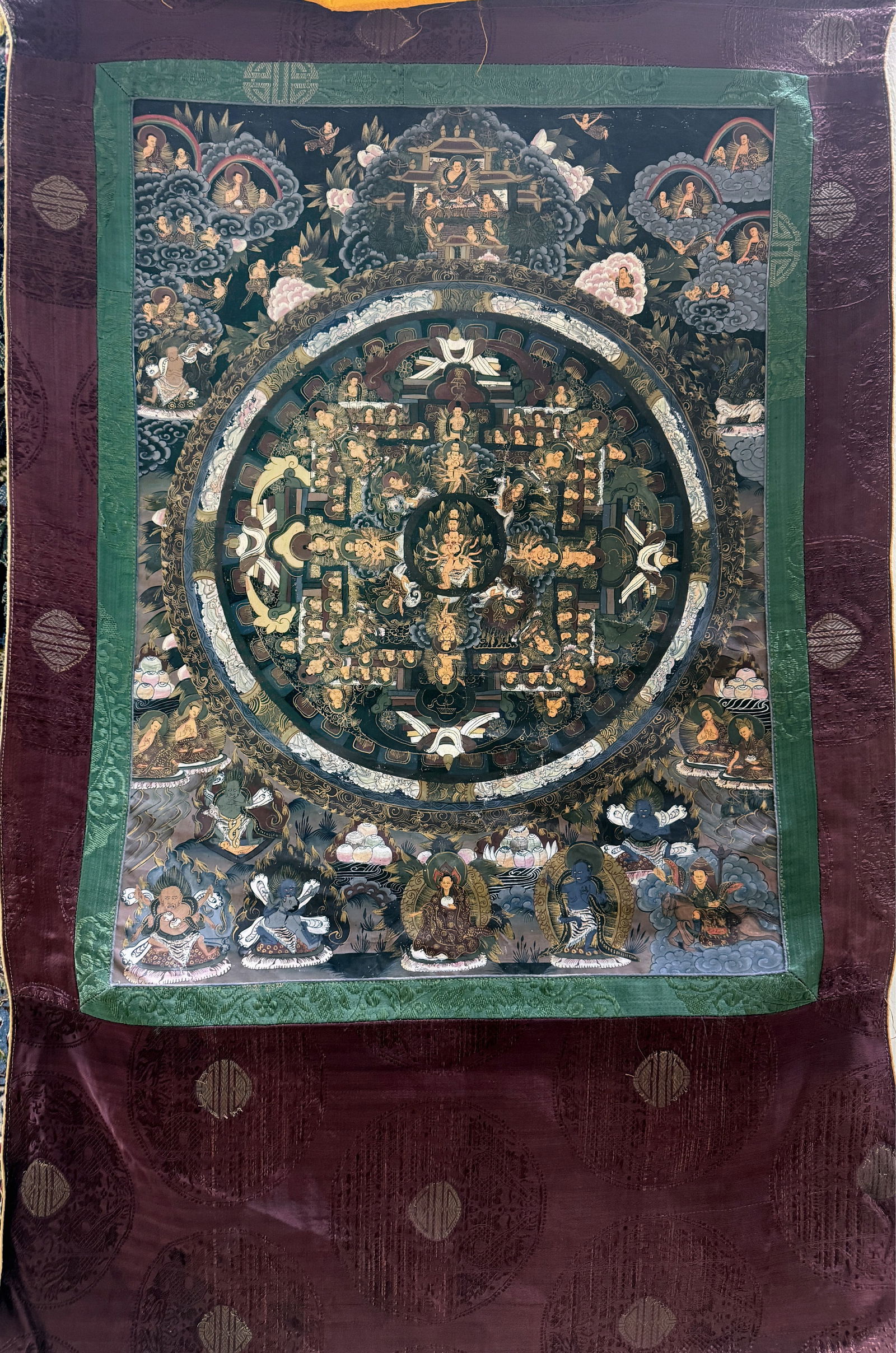 Thangka old, Tibet, mid-20th century, paintingwith silk (1 of 5)
