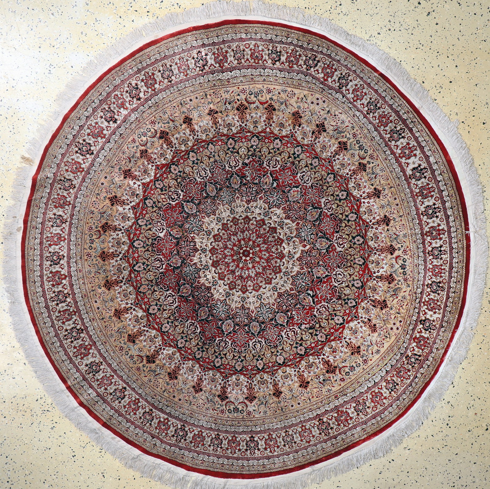 Qum silk, China, late 20th century, pure natural: Qum silk, China, late 20th century, pure natural silk, diameter: approx. 205cm, approx.1.0 million kn/sm, condition: 1-2. Rugs, Carpets & Flatweaves