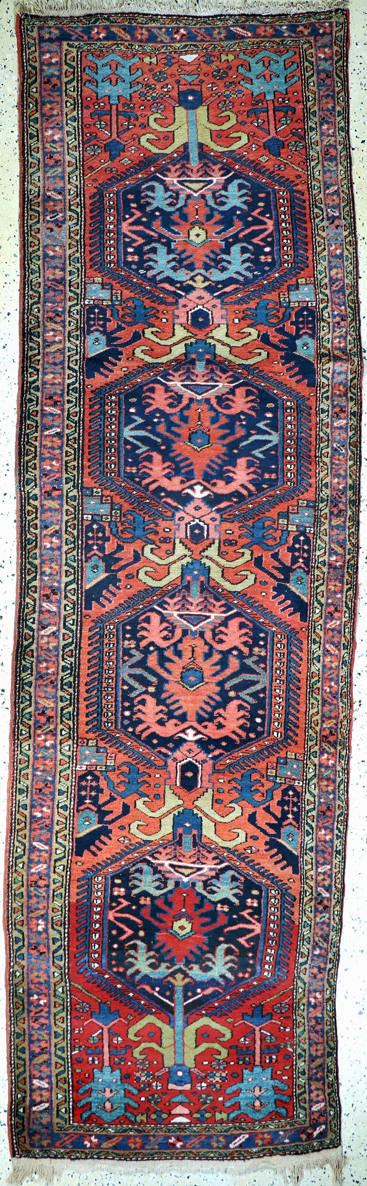 Heriz old, Persia, early 20th century, wool oncotton: Heriz old, Persia, early 20th century, wool oncotton, approx. 303 x 90 cm, condition: 2. Rugs, Carpets & Flatweaves