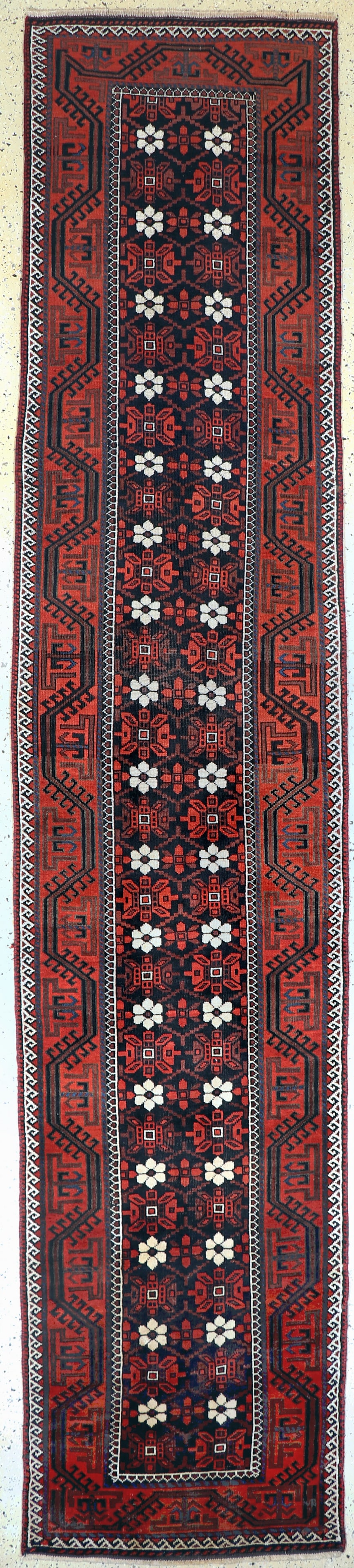 Baloch antique, Persia, around 1900, wool on wool (1 of 9)