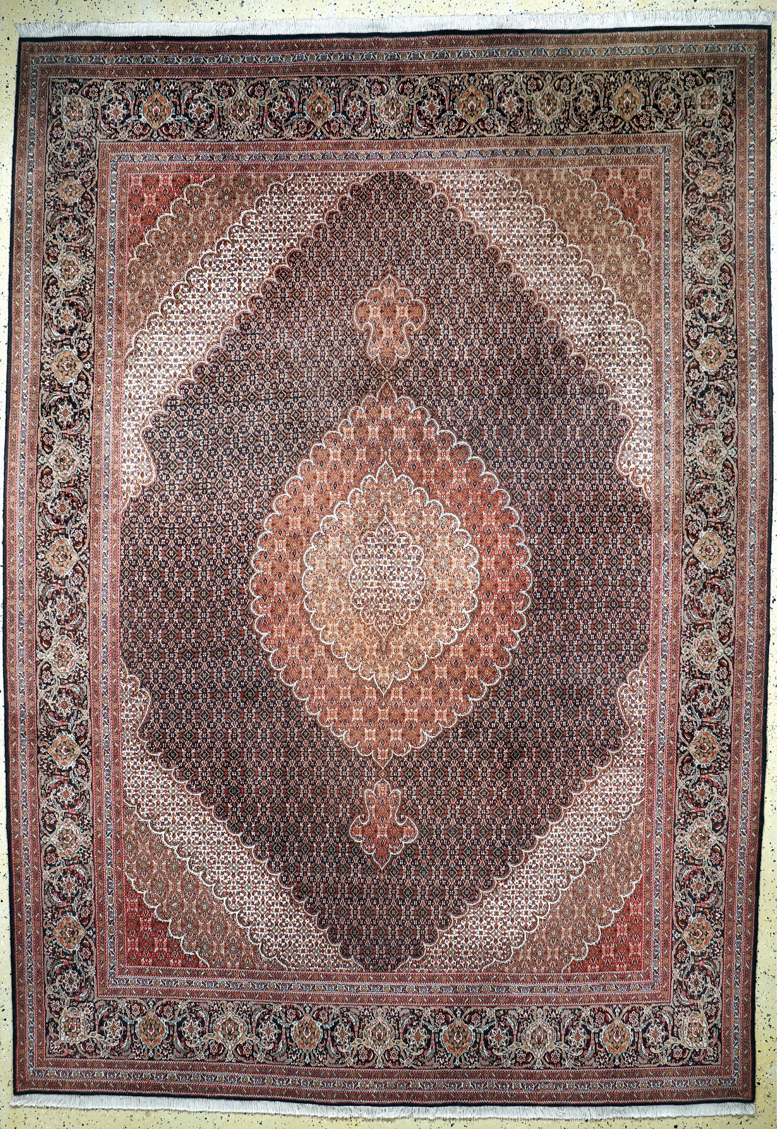 Tabriz(40 Raj), Persia, late 20th century, wool on (1 of 12)