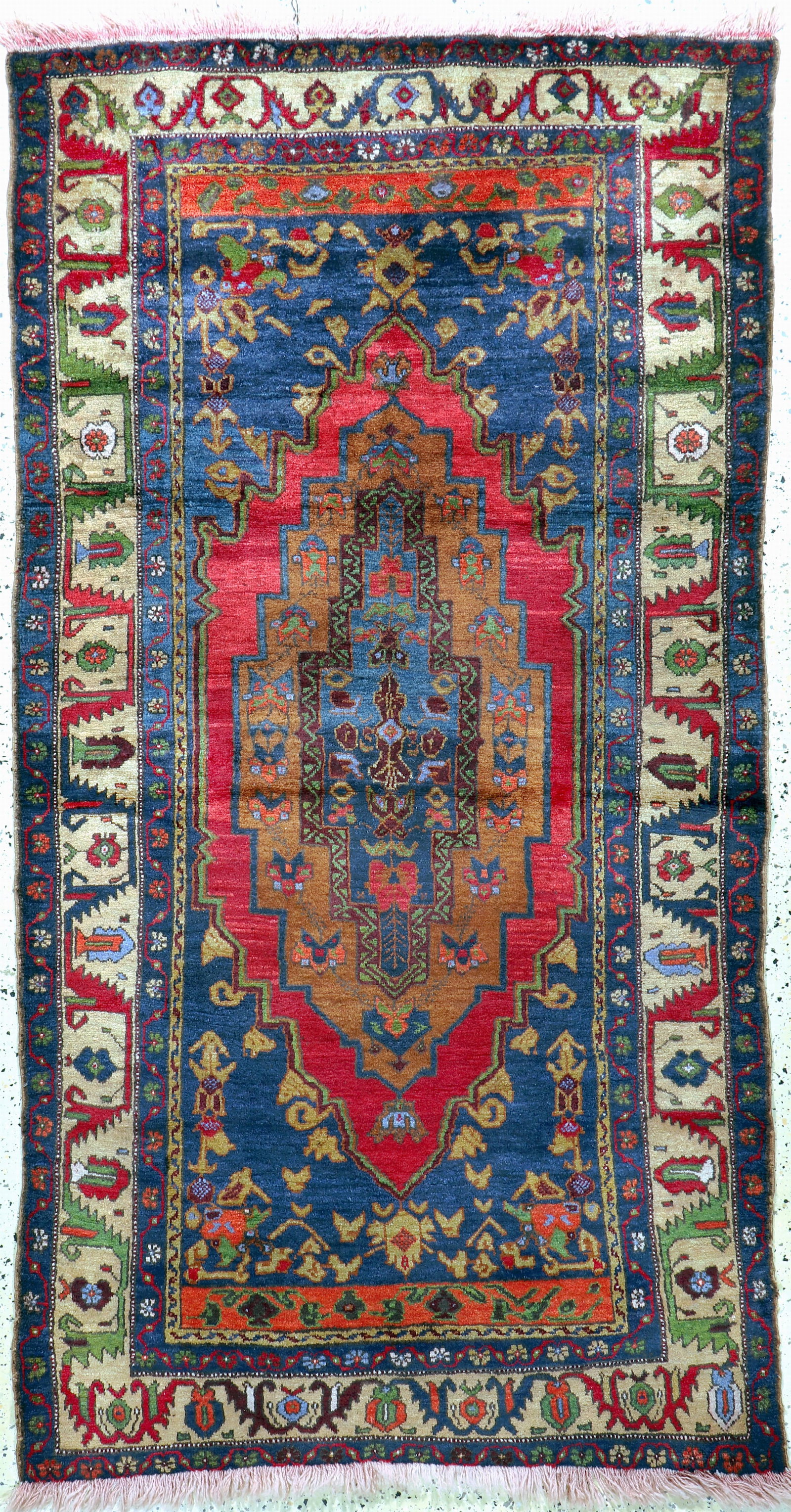 Taspinar old, Turkey, mid-20th century, wool on wool: Taspinar old, Turkey, mid-20th century, wool on wool, approx. 235 x 125 cm, condition: 2. Rugs, Carpets & Flatweaves