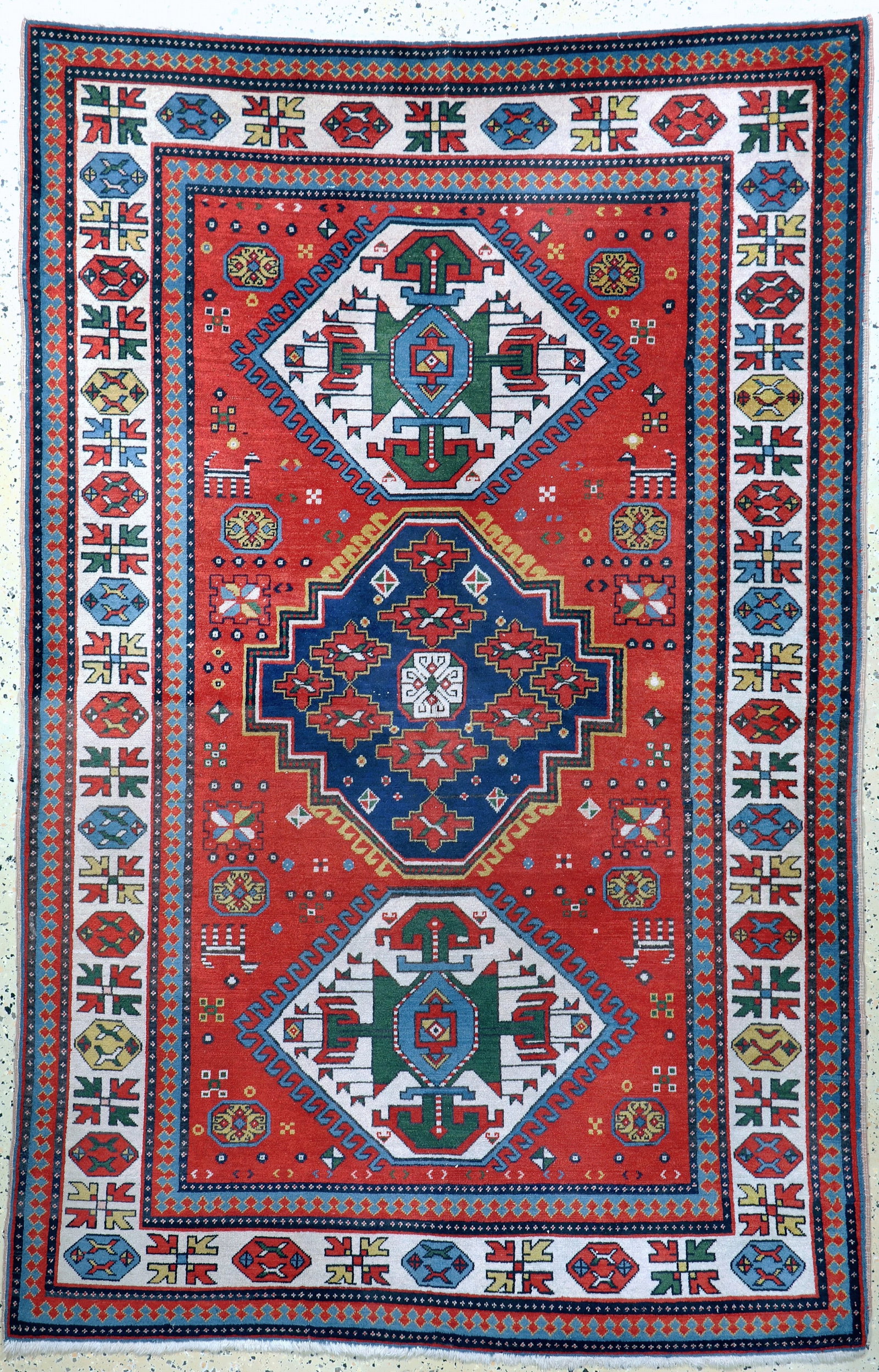 Yerevan, Russia, mid-20th century, wool on cotton: Yerevan, Russia, mid-20th century, wool on cotton, approx. 215 x 140 cm, condition: 2. Rugs, Carpets & Flatweaves