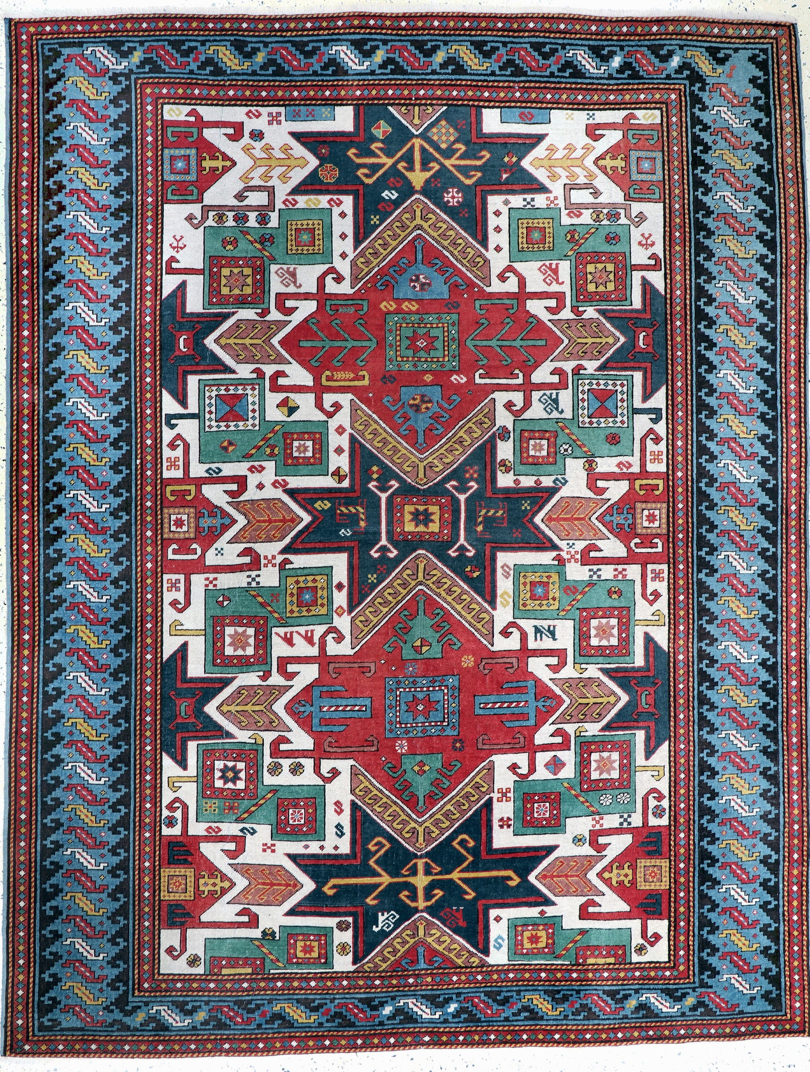 Copy of a #'Star Kazak#', Turkey, late 20th century: Copy of a #'Star Kazak#', Turkey, late 20th century, wool on wool, approx. 270 x 210 cm inneed of cleaning, condition: 3. Rugs, Carpets & Flatweaves