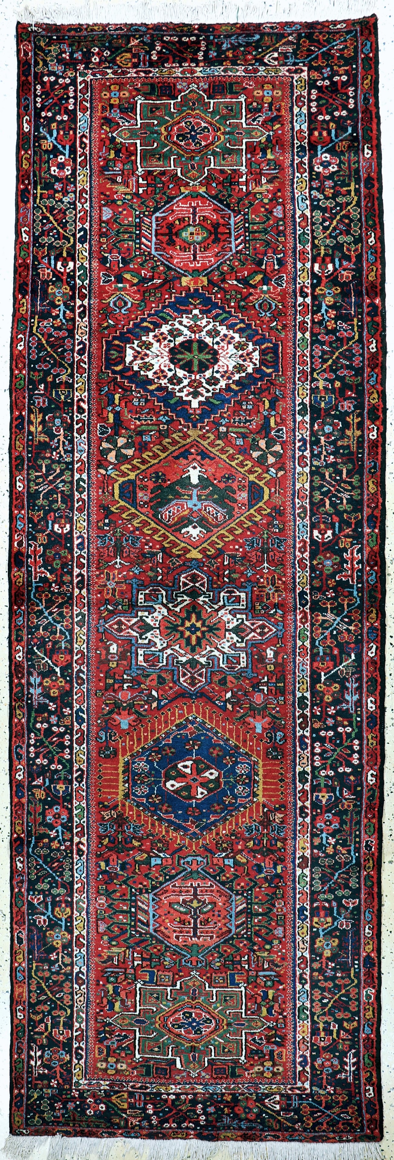 Garadjeh old, Persia, mid-20th century, wool on cotton: Garadjeh old, Persia, mid-20th century, wool on cotton, approx. 326 x 106 cm, condition: 2.Rugs, Carpets & Flatweaves