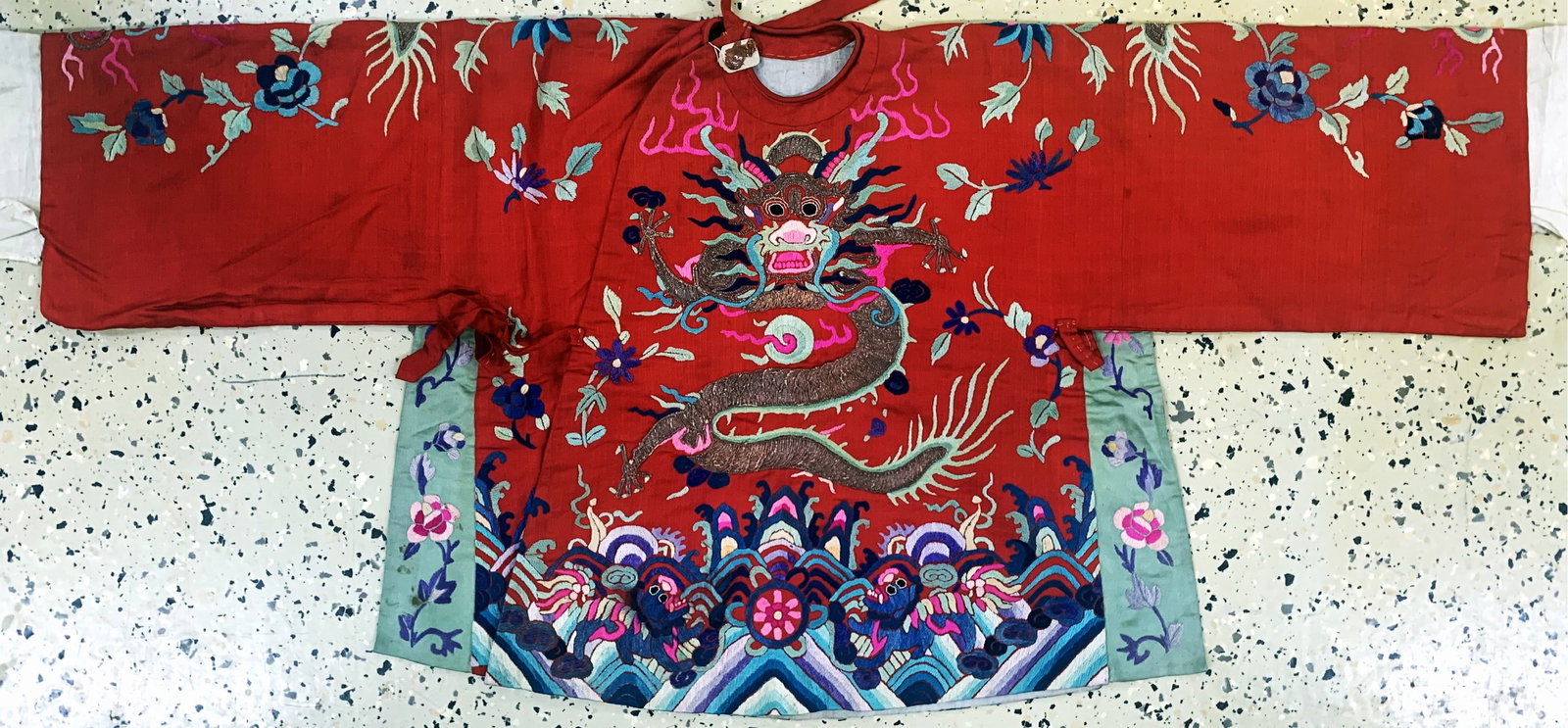 Antique silk#'dragon#'robe, China, 19th century (1 of 8)