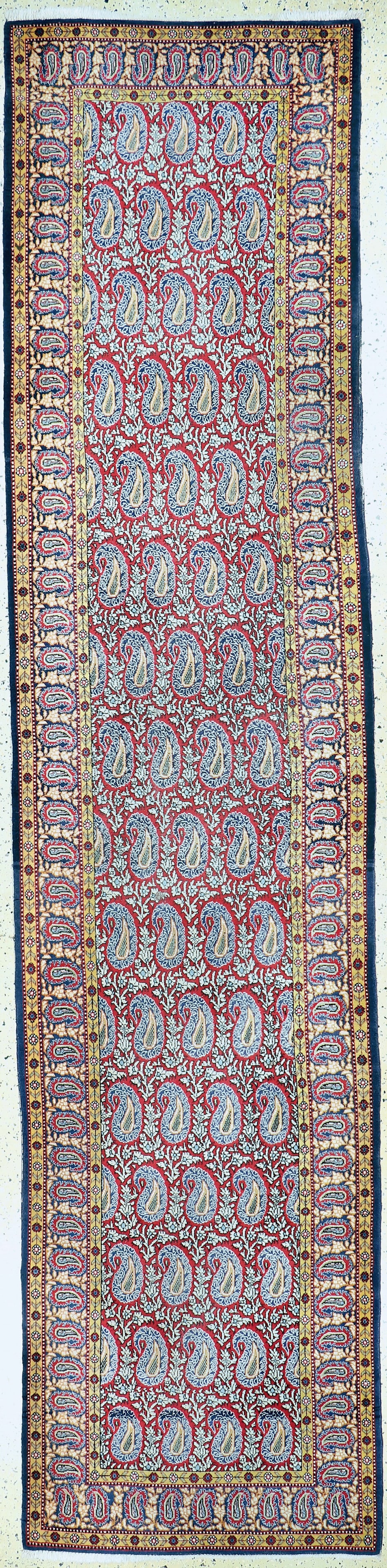 Qum old, Persia, mid-20th century, wool on cotton: Qum old, Persia, mid-20th century, wool on cotton, approx. 410 x 93 cm, condition: 2.Rugs, Carpets & Flatweaves
