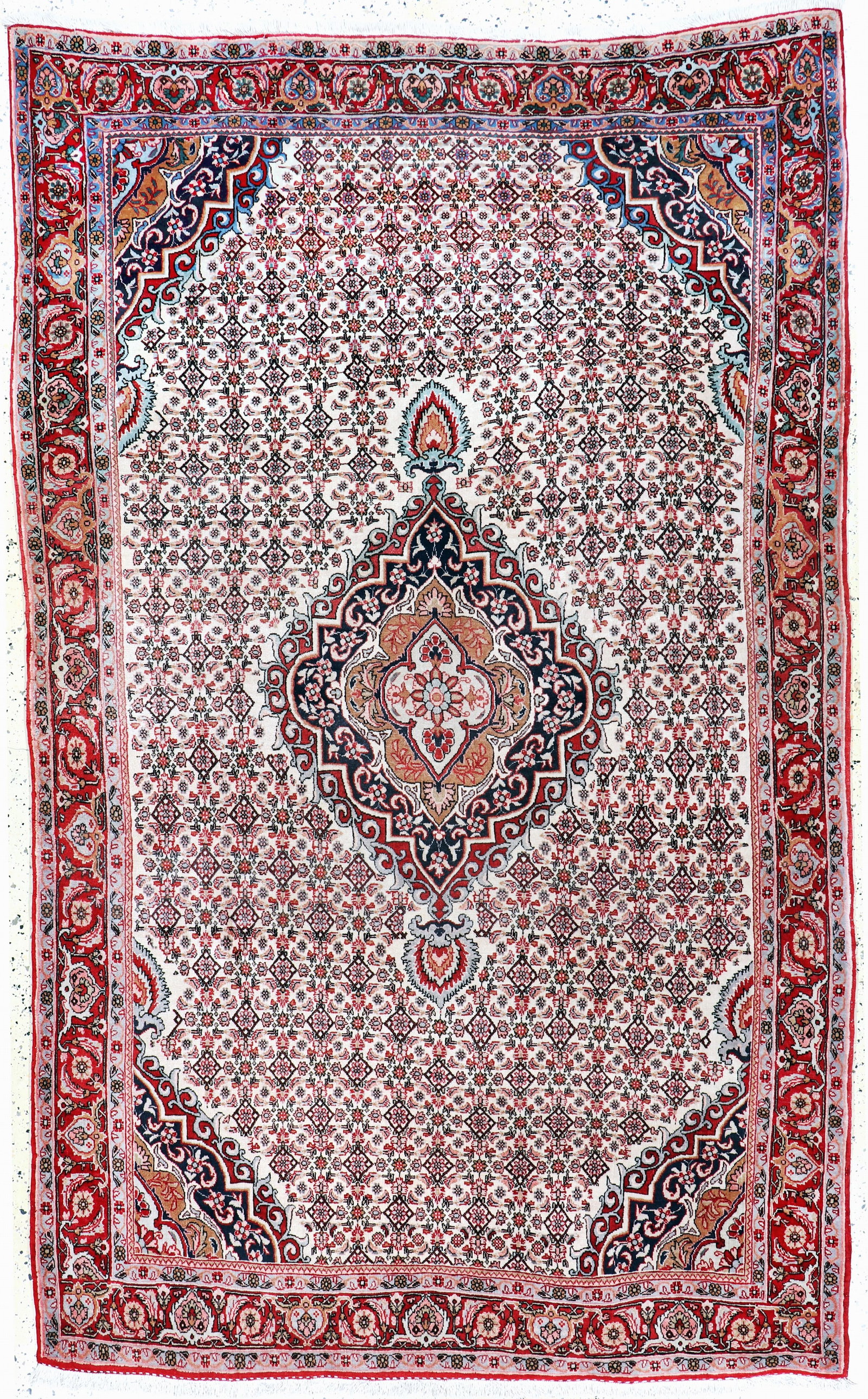 Bijar, Persia, mid-20th century, wool on cotton: Bijar, Persia, mid-20th century, wool on cotton, approx. 277 x 175 cm, condition: 2 (slight moth damage to the edge). Rugs, Carpets & Flatweaves