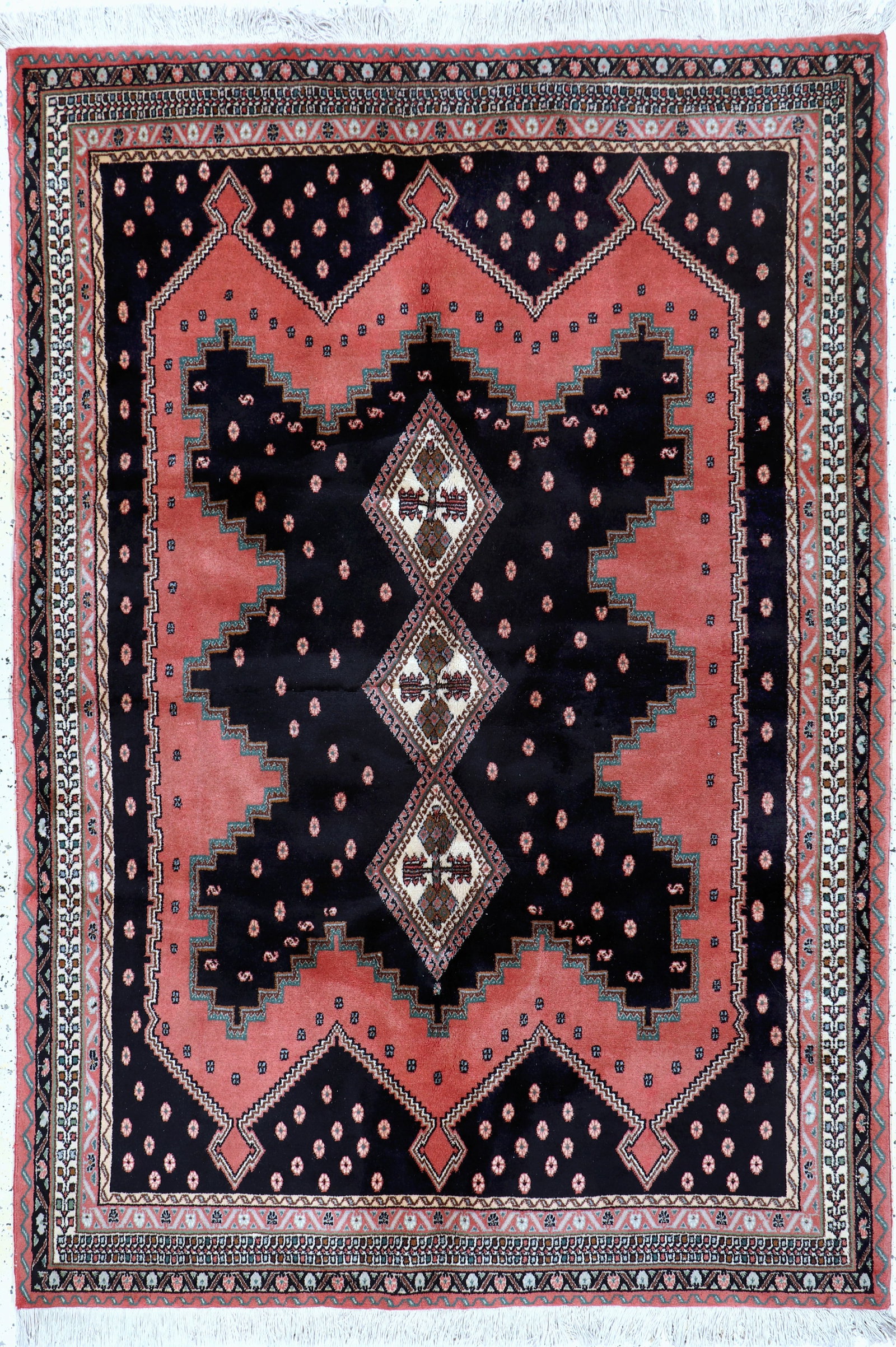 Sirdjan, Persia, late 20th century, wool on cotton: Sirdjan, Persia, late 20th century, wool on cotton, approx. 226 x 155 cm, condition: (almost new). Rugs, Carpets & Flatweaves
