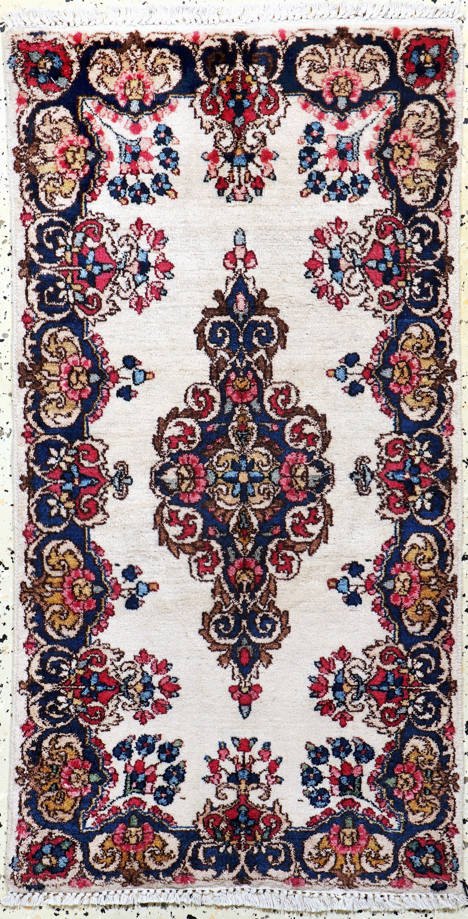 Kirman Lawar, Persia, around 1900, wool on cotton: Kirman Lawar, Persia, around 1900, wool on cotton, approx. 113 x 60 cm, cleaned, condition: 2. Rugs, Carpets & Flatweaves