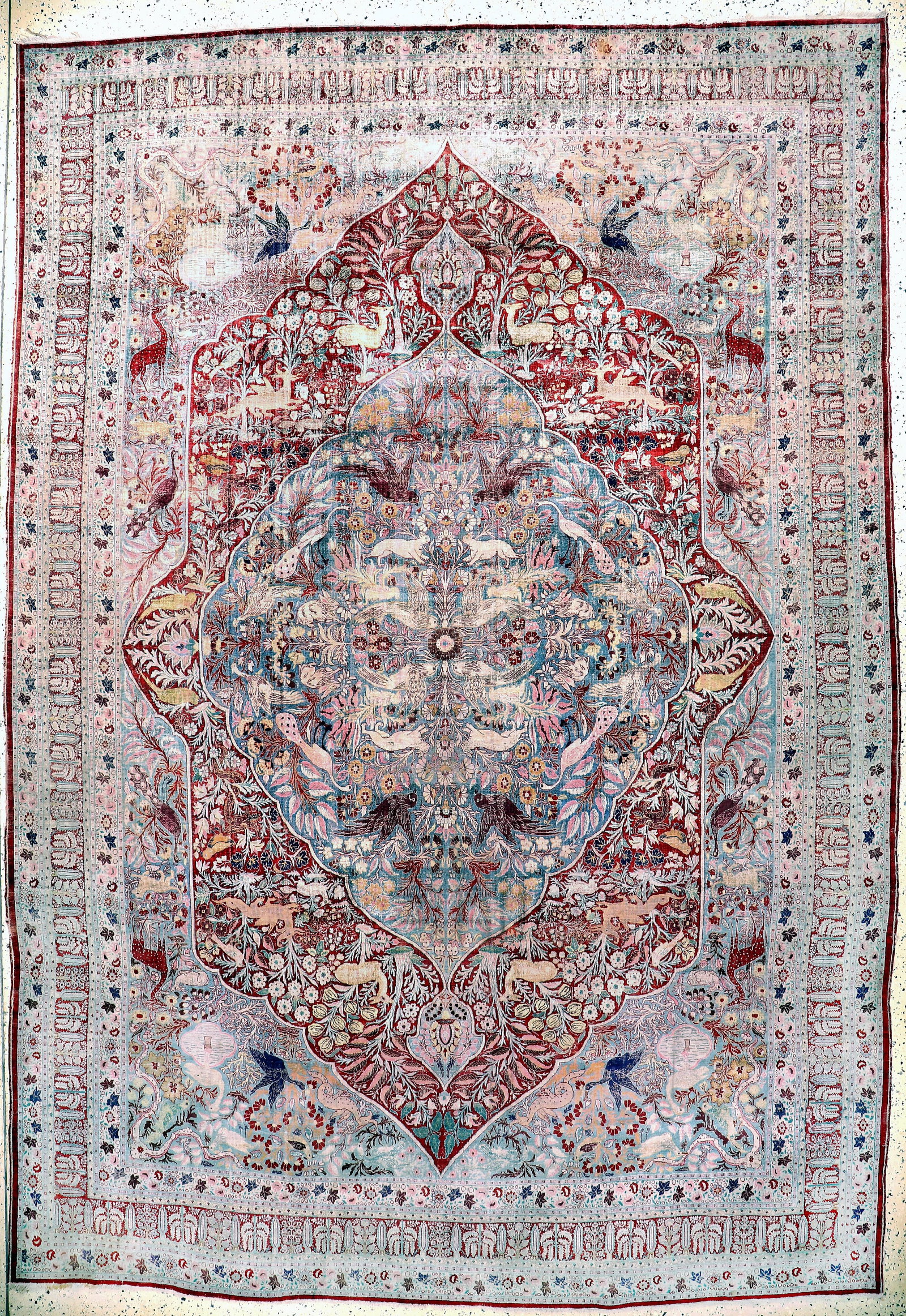 Silk Tabriz antique, Persia, 19th century, pure natural: Silk Tabriz antique, Persia, 19th century, pure natural silk, approx. 401 x 278 cm, condition:(evenly thin). Rugs, Carpets & Flatweaves