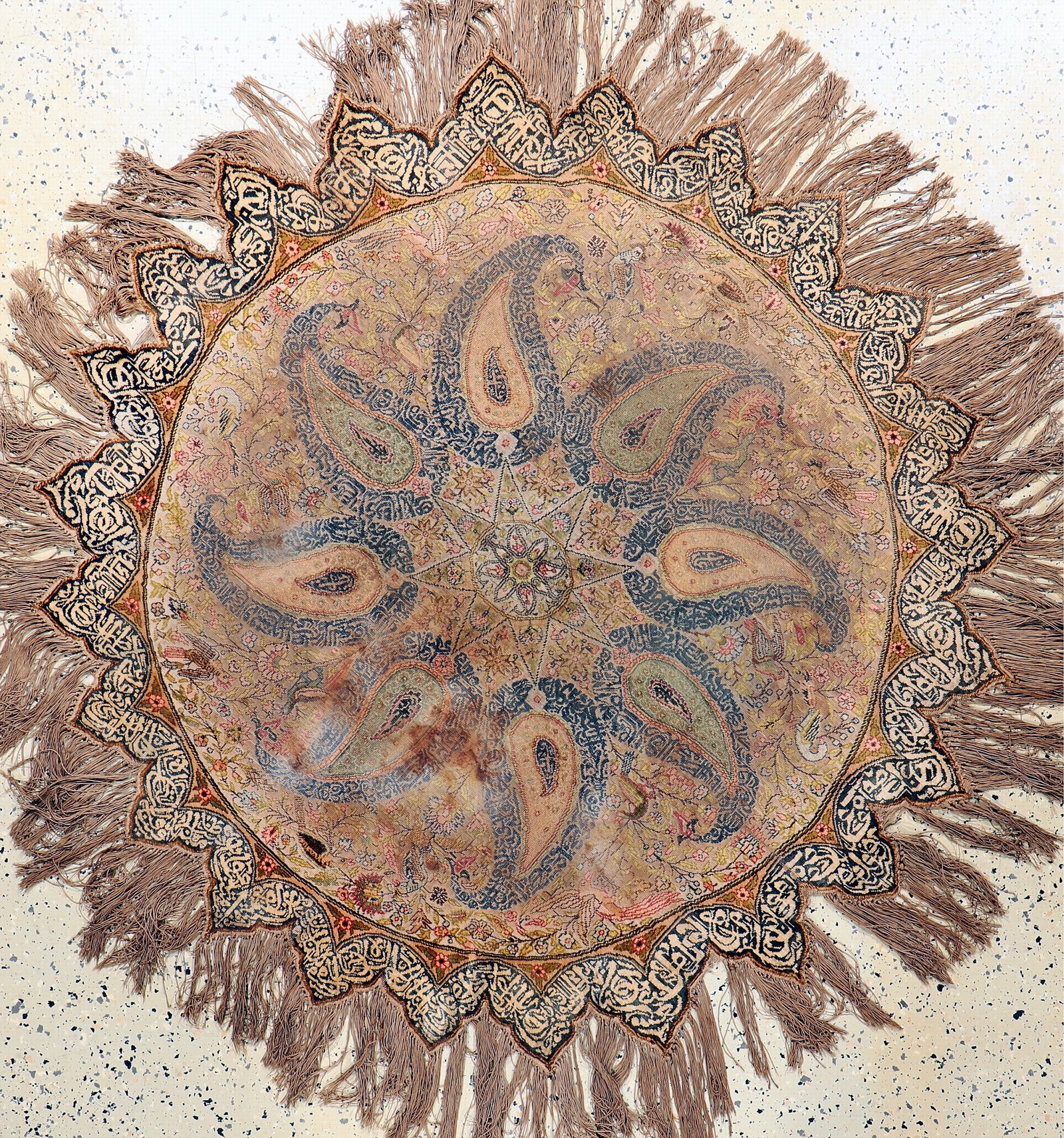 Kayseri Flosch, Turkey, around 1900, mercerized: Kayseri Flosch, Turkey, around 1900, mercerized cotton, diameter: approx. 145cm, condition: 4. Rugs, Carpets & Flatweaves