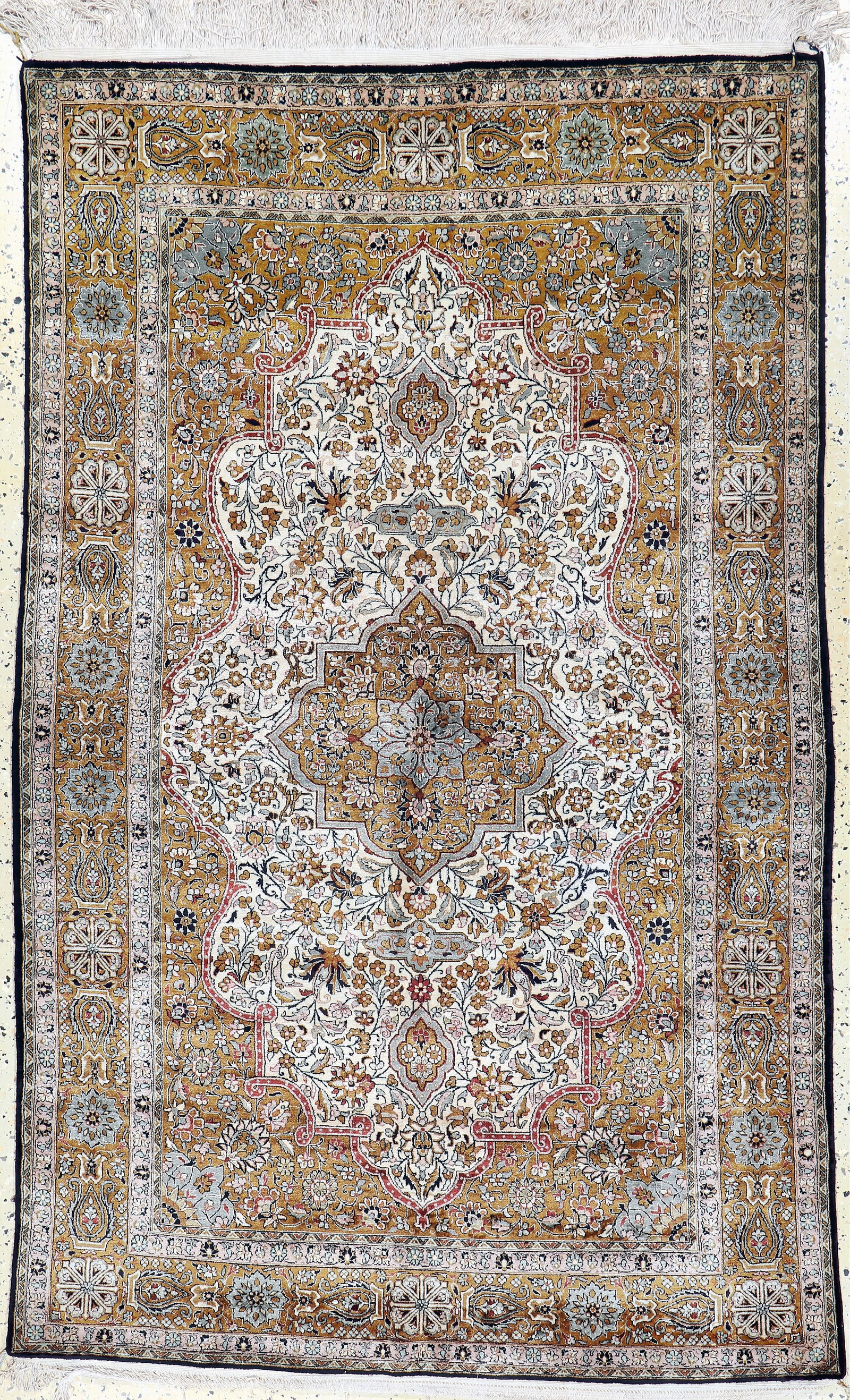 Qum silk, Persia, mid-20th century, pure natural: Qum silk, Persia, mid-20th century, pure natural silk, approx. 210 x 133 cm, condition:2. Rugs, Carpets & Flatweaves