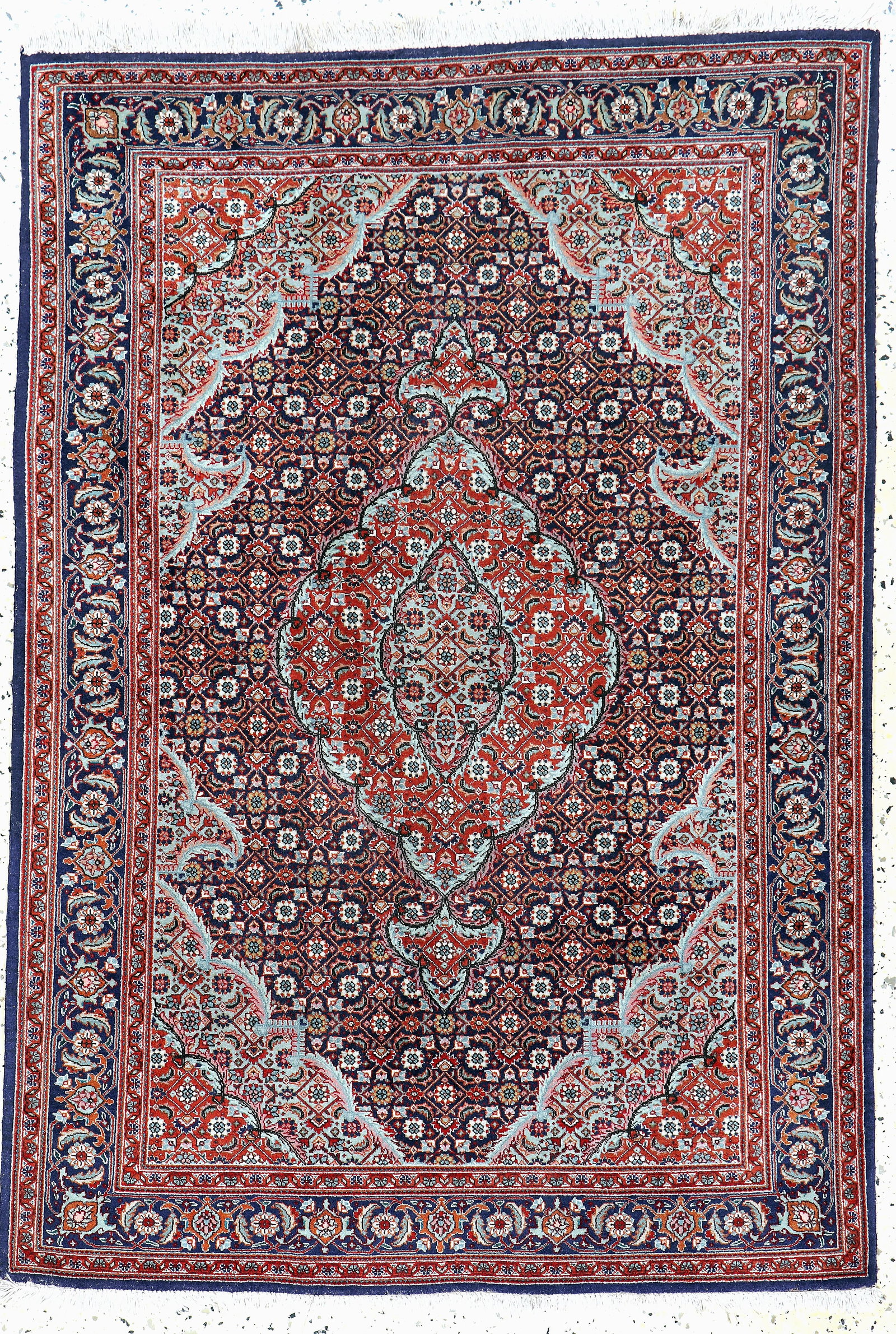 Tabriz fine(50 Raj), Persia, mid-20th century,corkwool: Tabriz fine(50 Raj), Persia, mid-20th century,corkwool with silk, approx. 150 x 105 cm, approx. 500,000 Kn/sm, condition: 2. Rugs, Carpets & Flatweaves