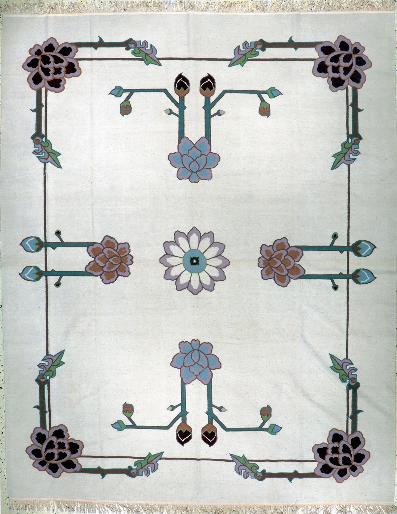 Balkan Kilim, Eastern Europe, late 20th century: Balkan Kilim, Eastern Europe, late 20th century, wool on cotton, approx. 312 x 250 cm,condition: 1-2. Rugs, Carpets & Flatweaves