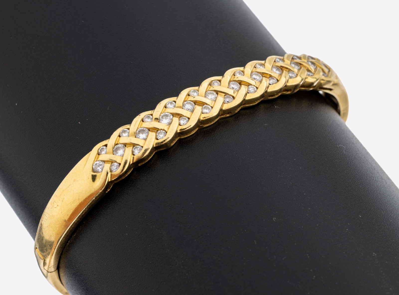 18 kt gold brilliant-bangle (1 of 1)